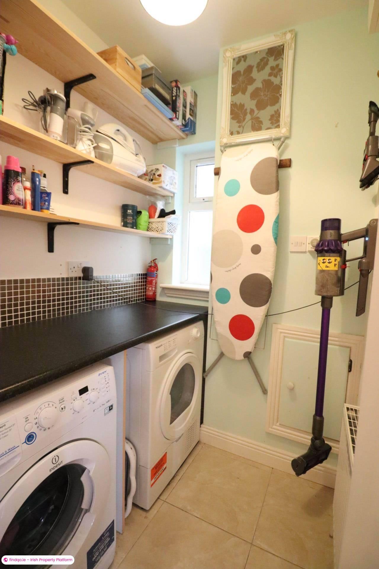 Semi-detached house for Sale in Knocknacarra, Galway