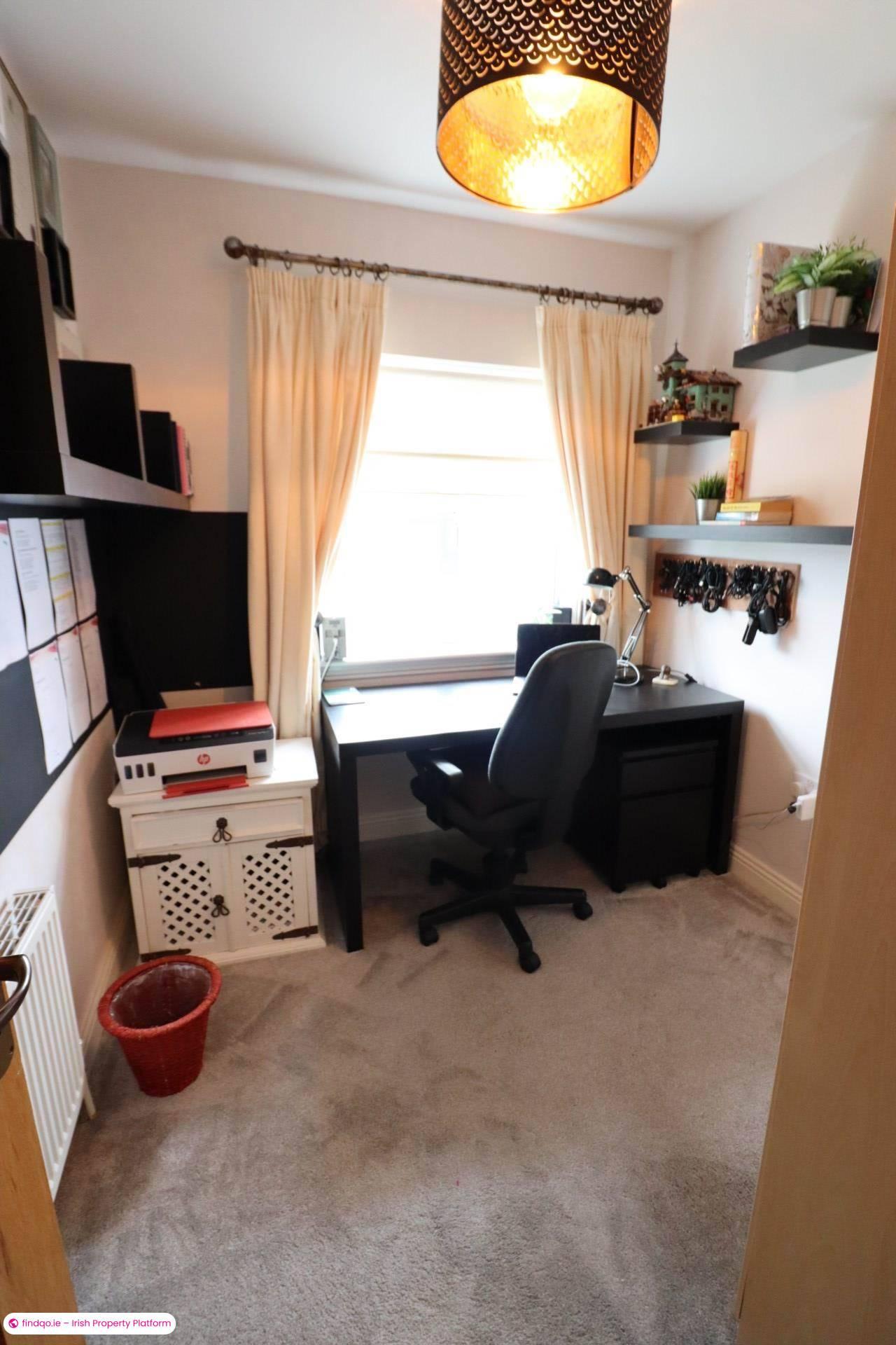 Semi-detached house for Sale in Knocknacarra, Galway