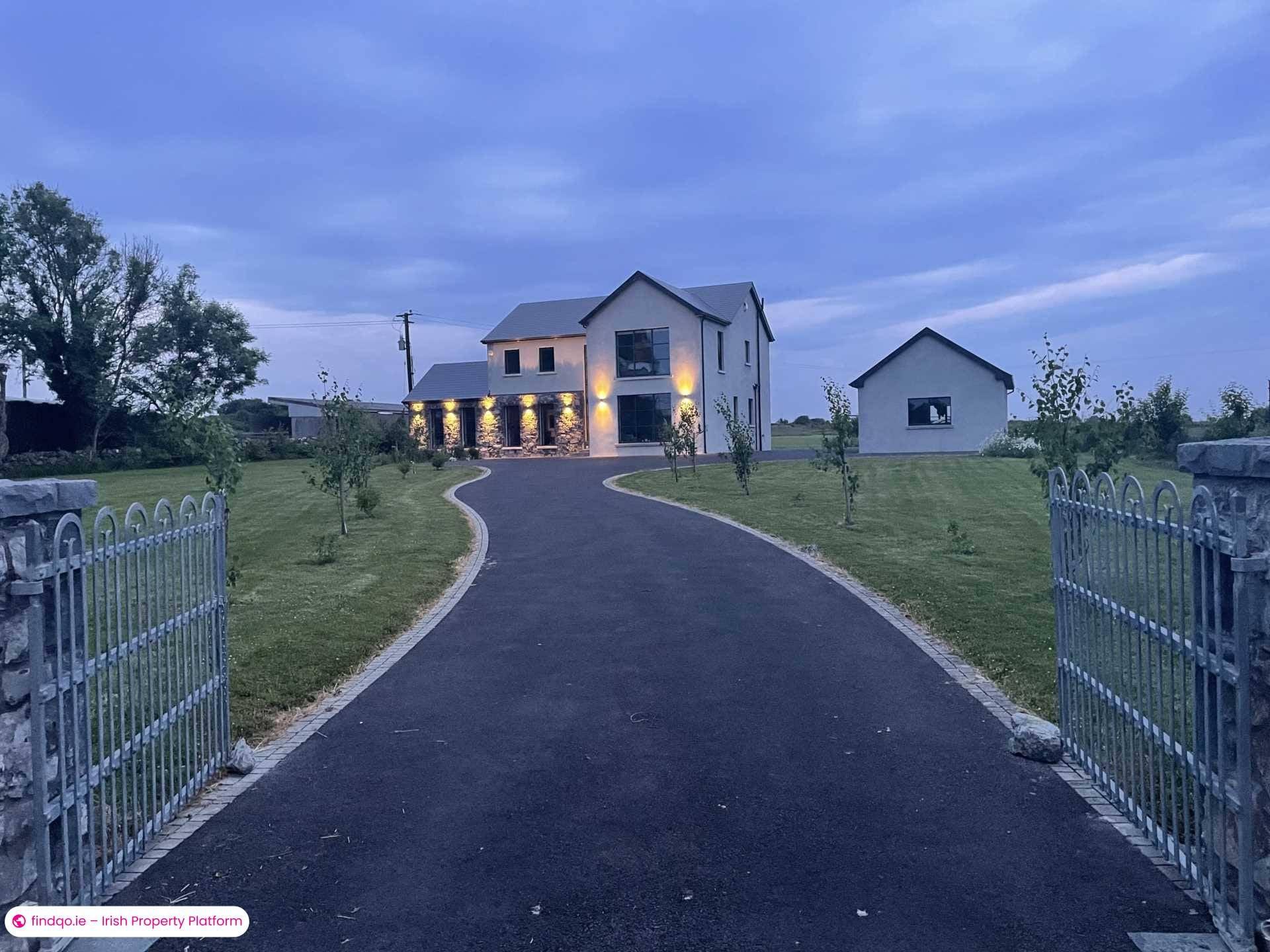 Detached house for Sale in Claregalway, Galway