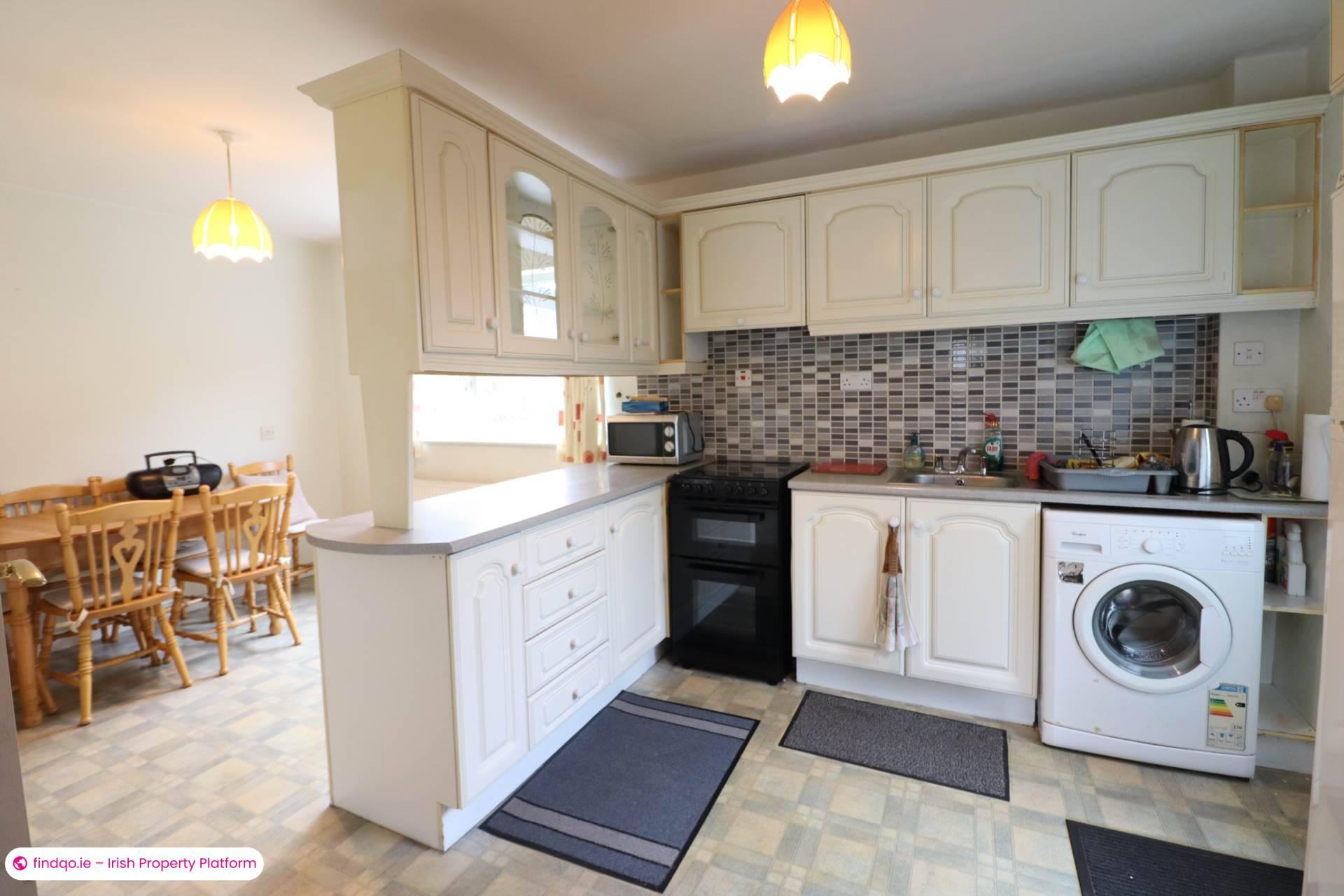 Semi-detached house for Sale in Ballybane, Galway