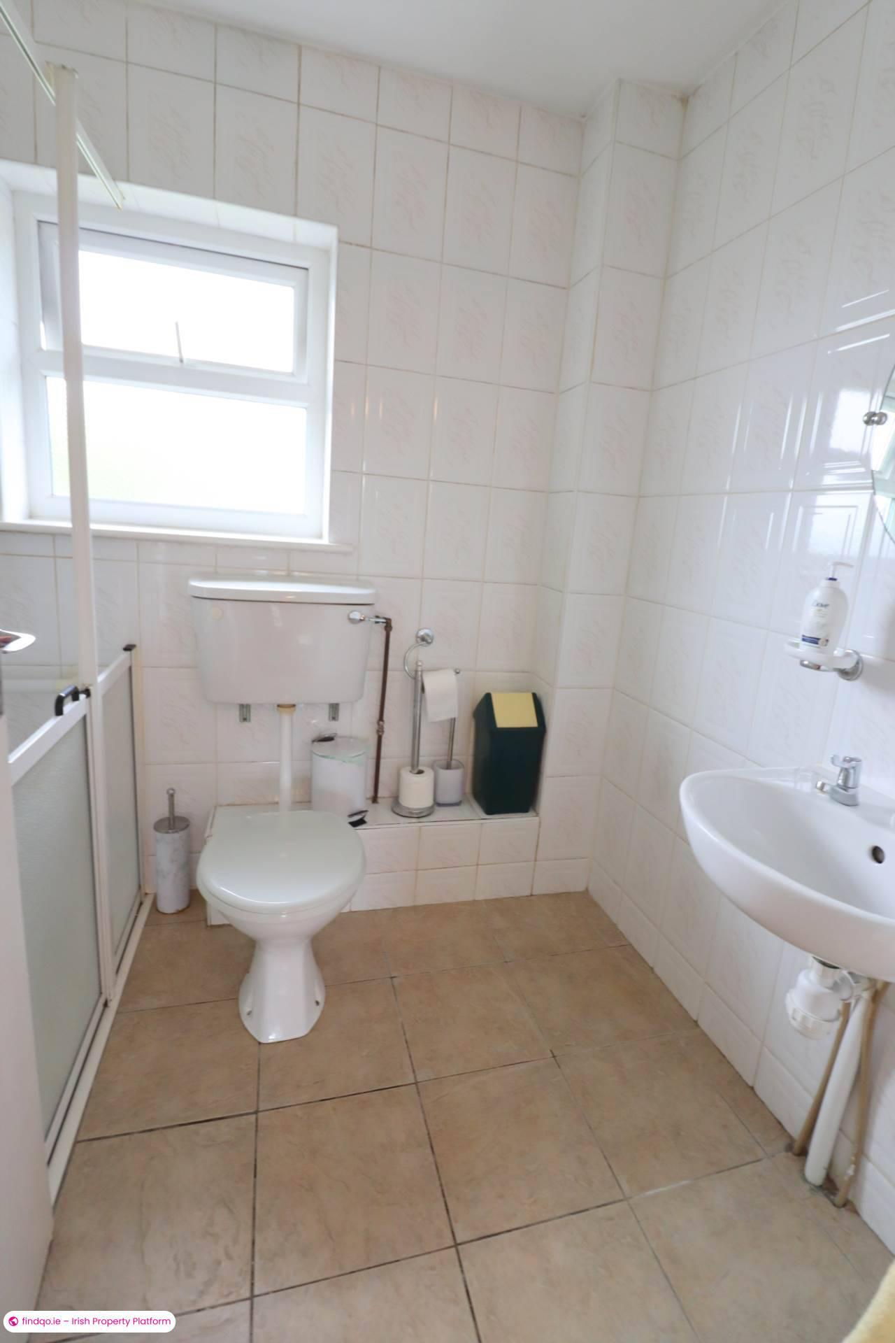 Semi-detached house for Sale in Ballybane, Galway