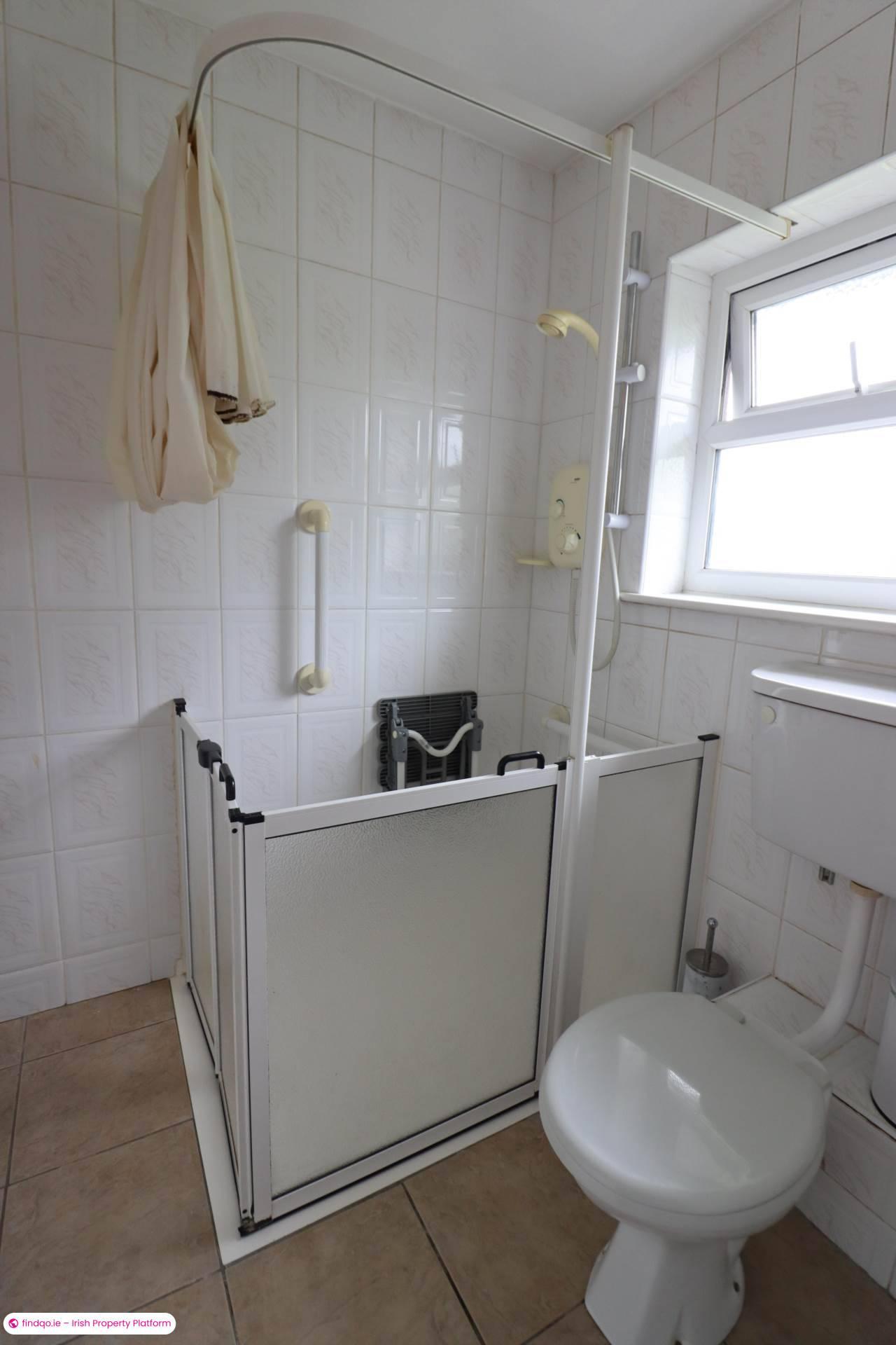 Semi-detached house for Sale in Ballybane, Galway