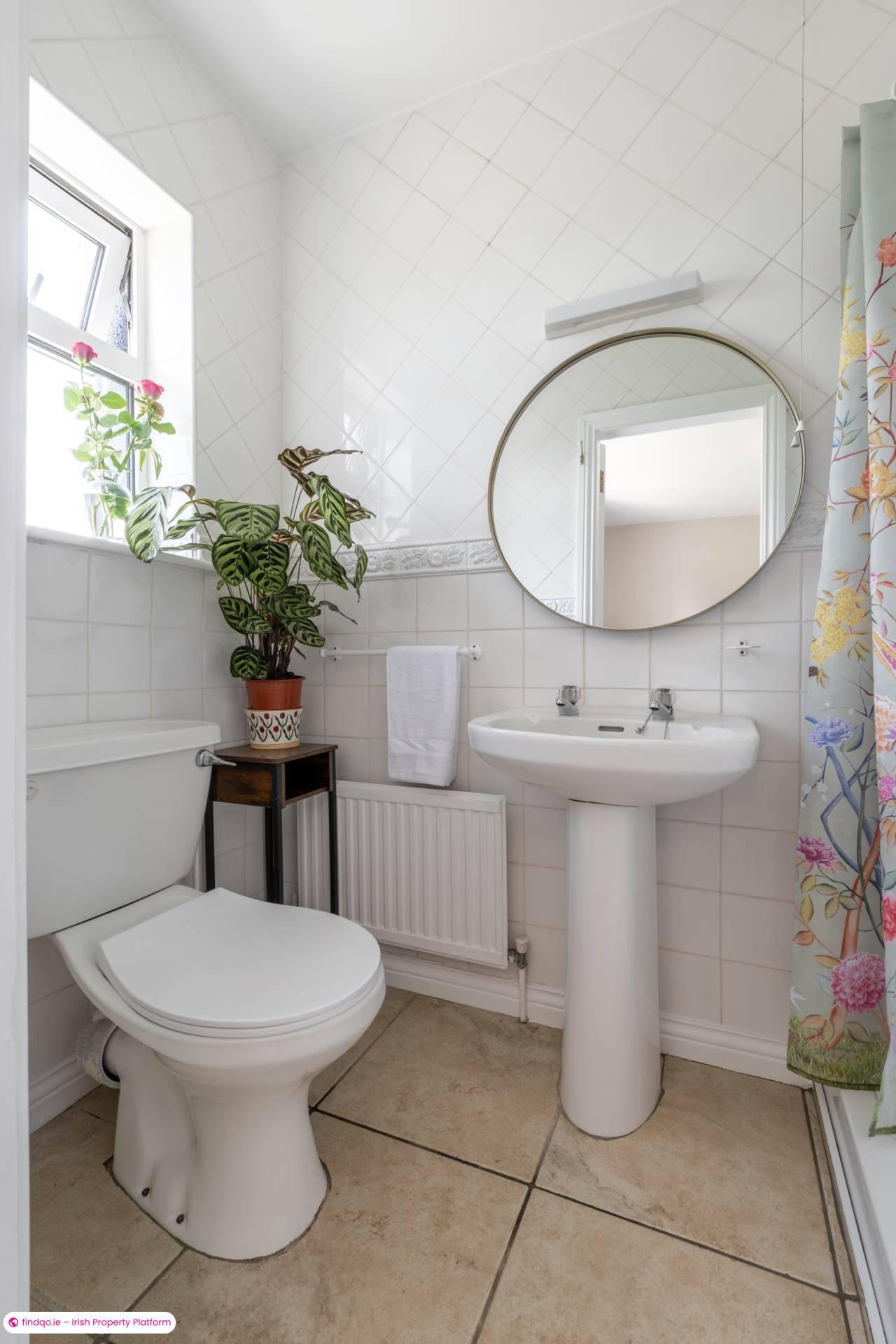 Detached house for Sale in Furbo, Galway