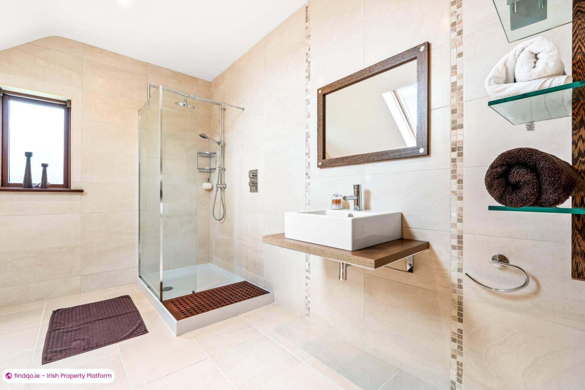 Detached house for Sale in Oranmore, Galway