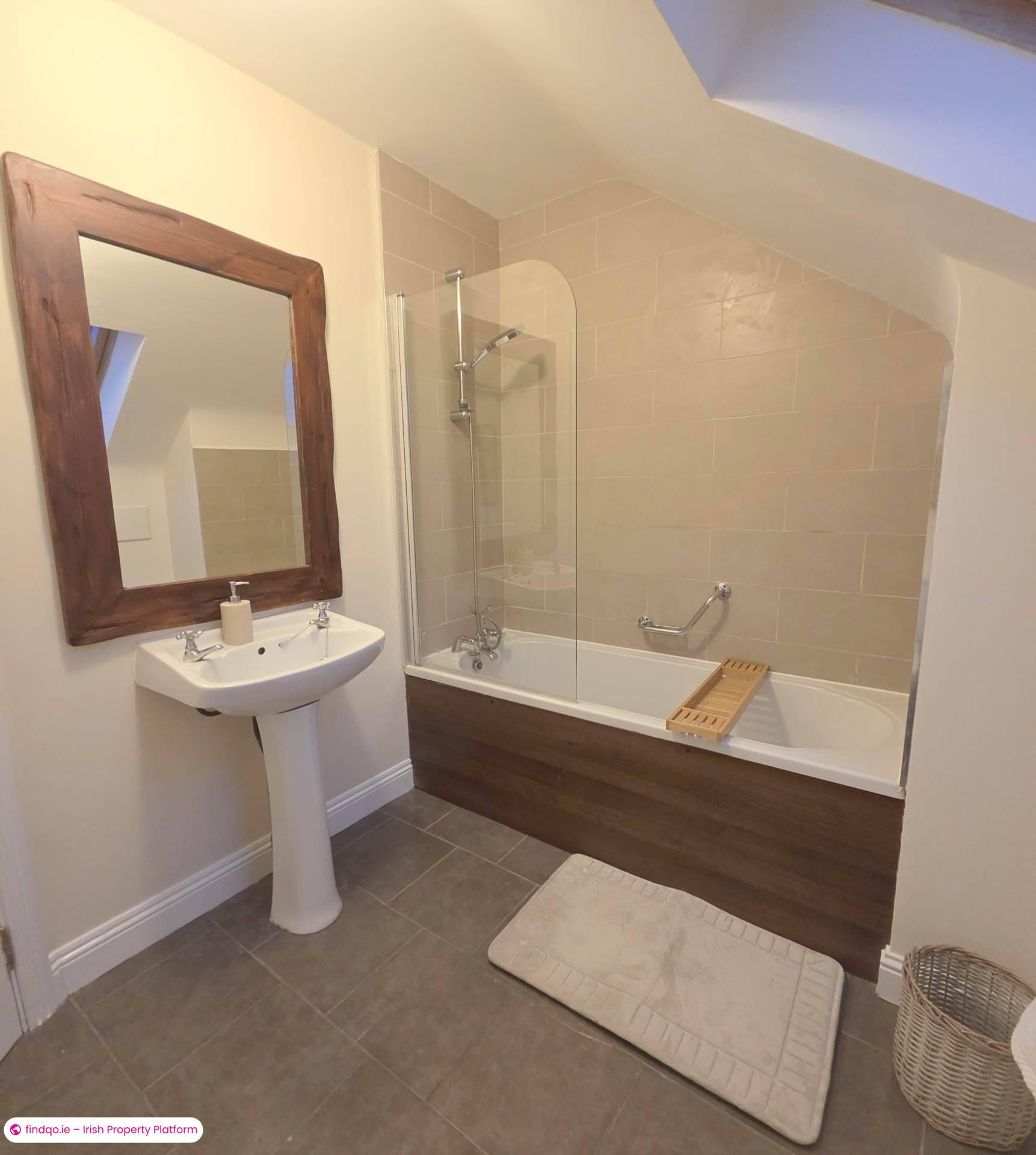 Terraced house for Sale in Doughiska, Galway