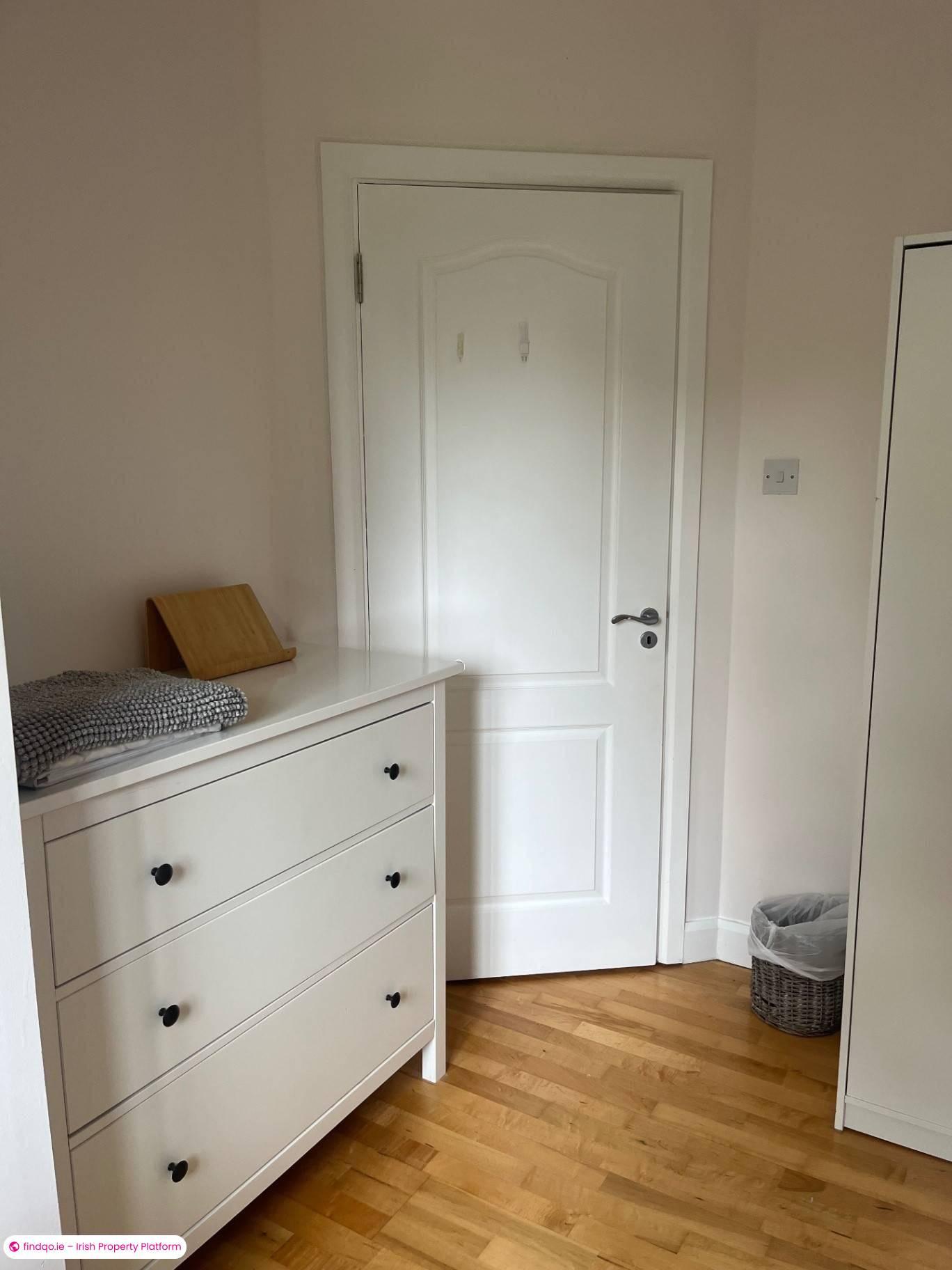 1 Bedroom House for Rent in Killiney, Dublin (County)