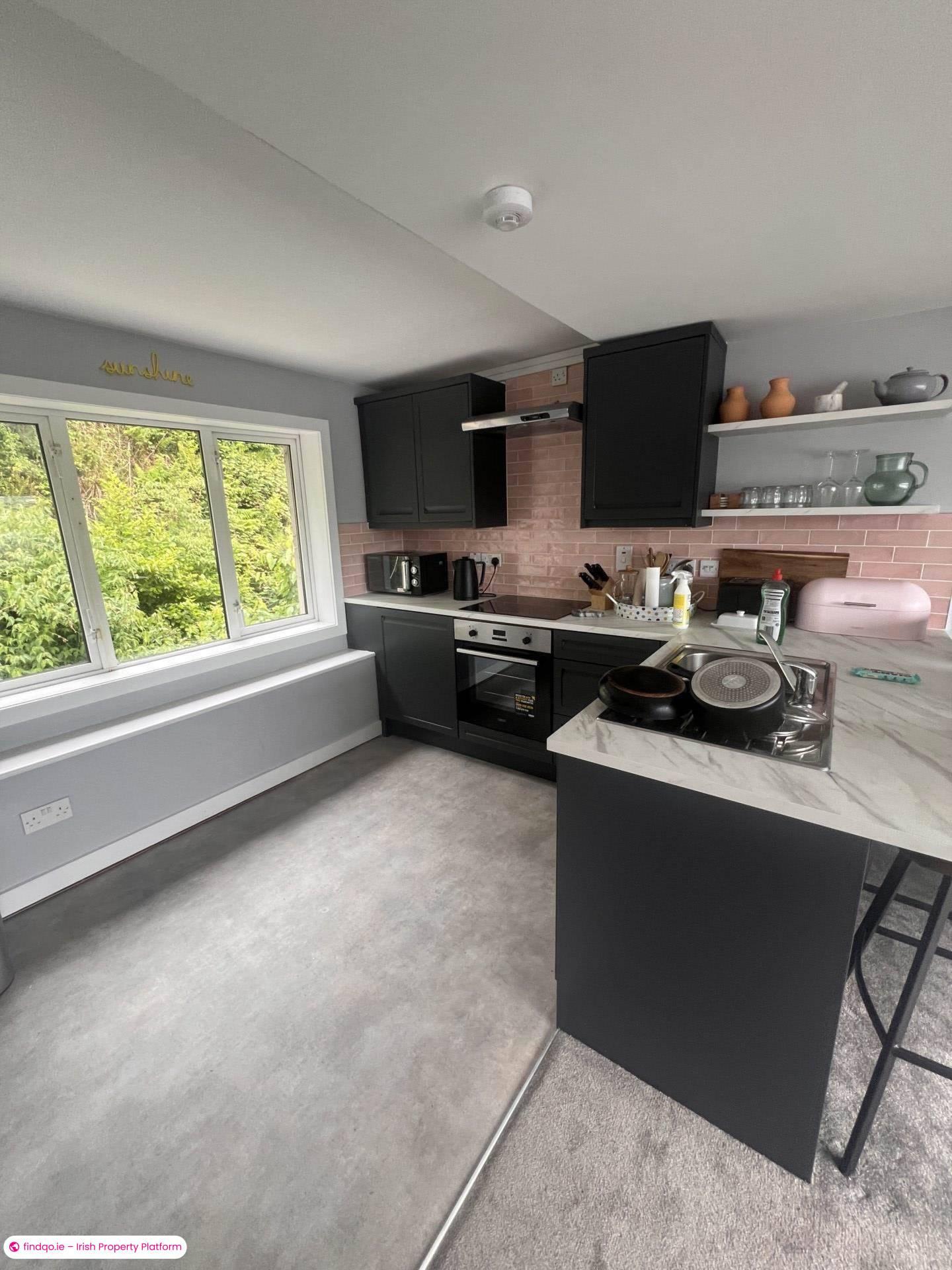 3 Bedroom Terraced house for Rent in Killaloe, Limerick, V94 CY86