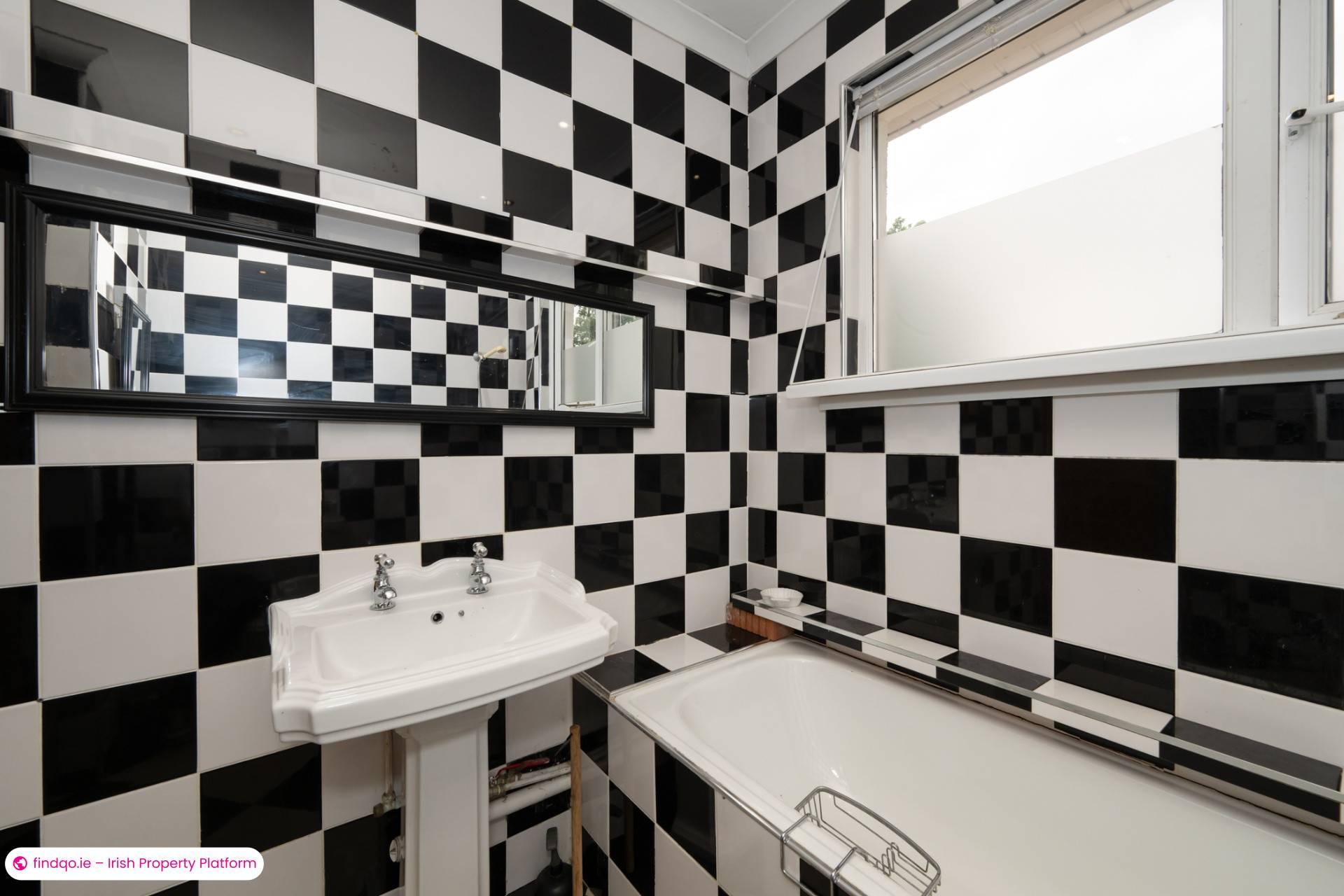 Semi-detached house for Sale in Bishopstown, Cork, T12 TV2C