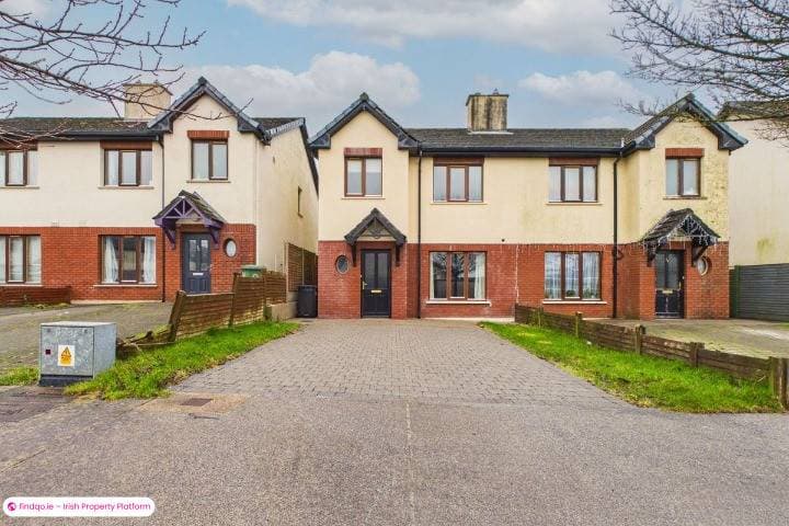Semi-detached house for Sale in Slieverue, Kilkenny