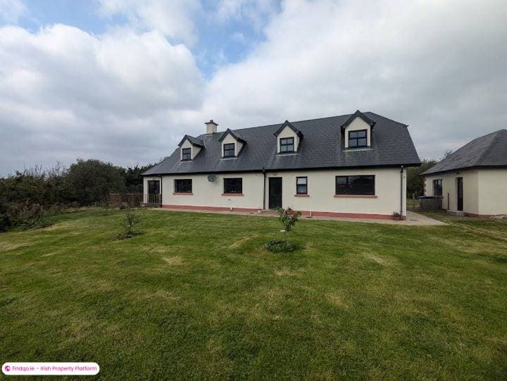 Detached house for Sale in Campile, Wexford