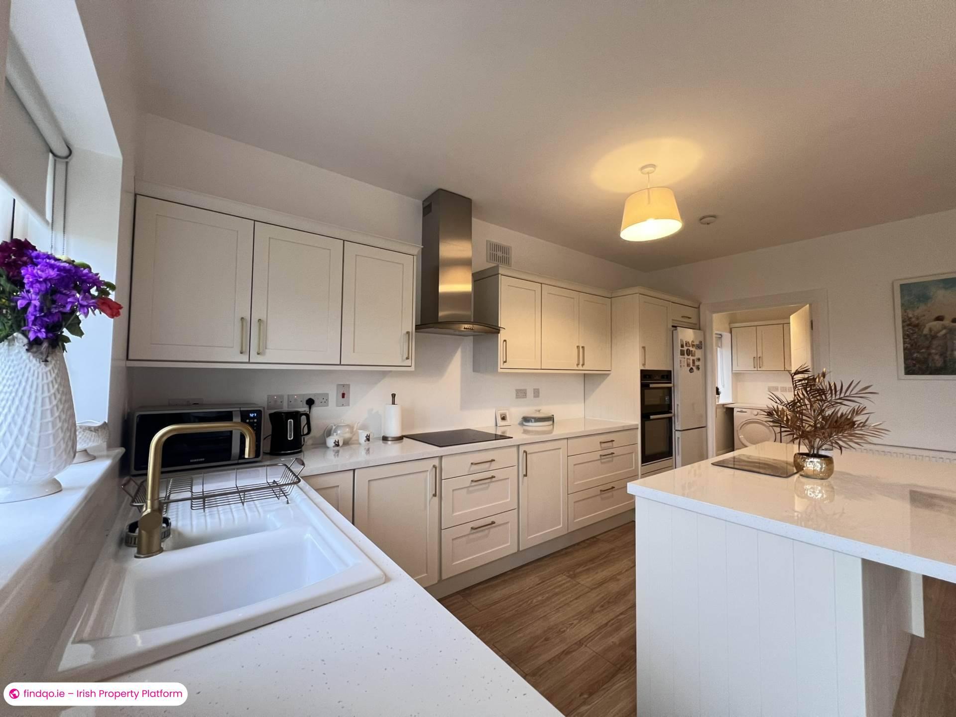 Semi-detached house for Sale in Cashel, Donegal