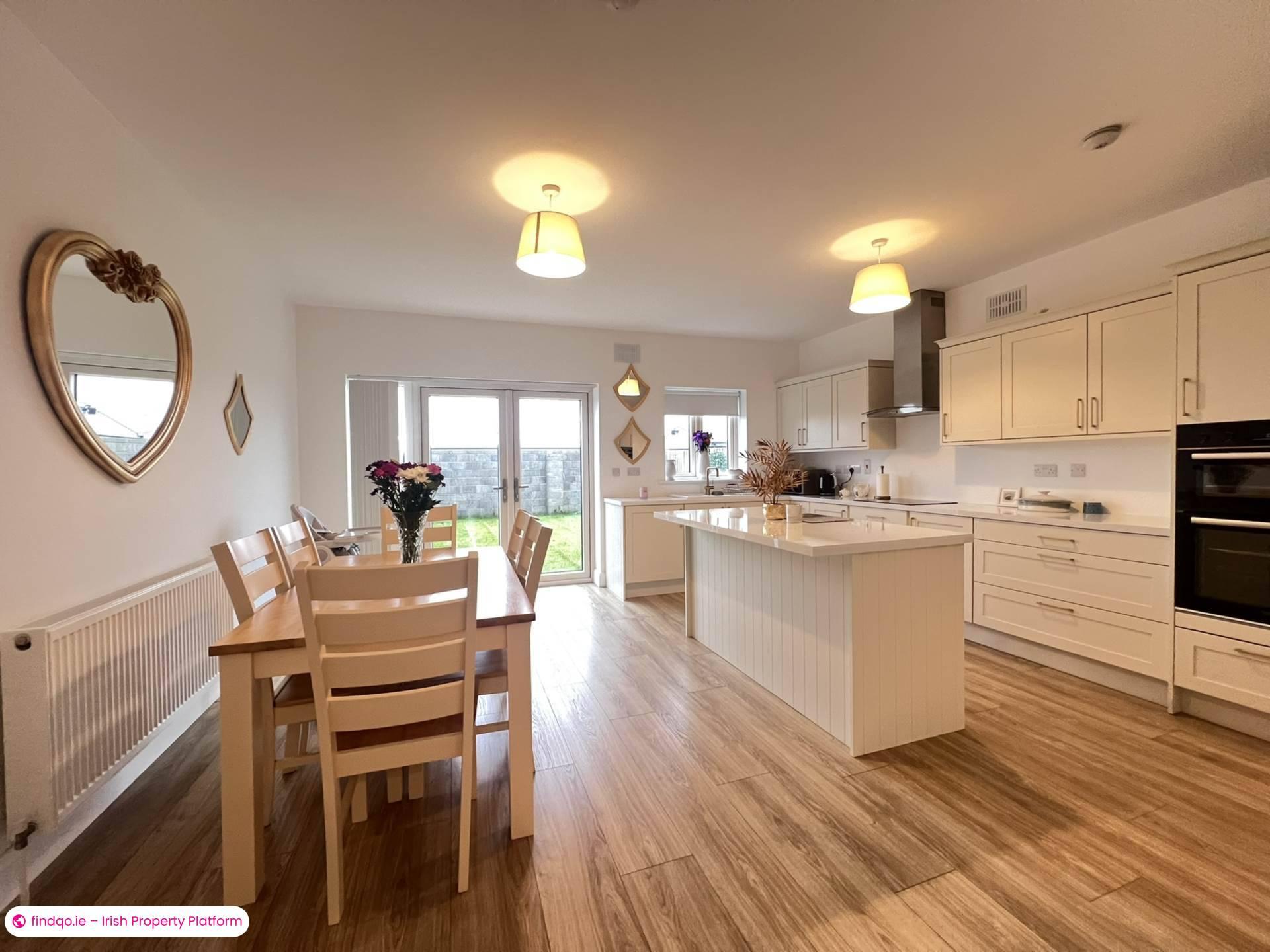 Semi-detached house for Sale in Cashel, Donegal