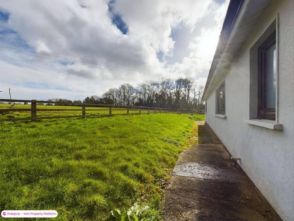 Detached house for Sale in Cross, Waterford