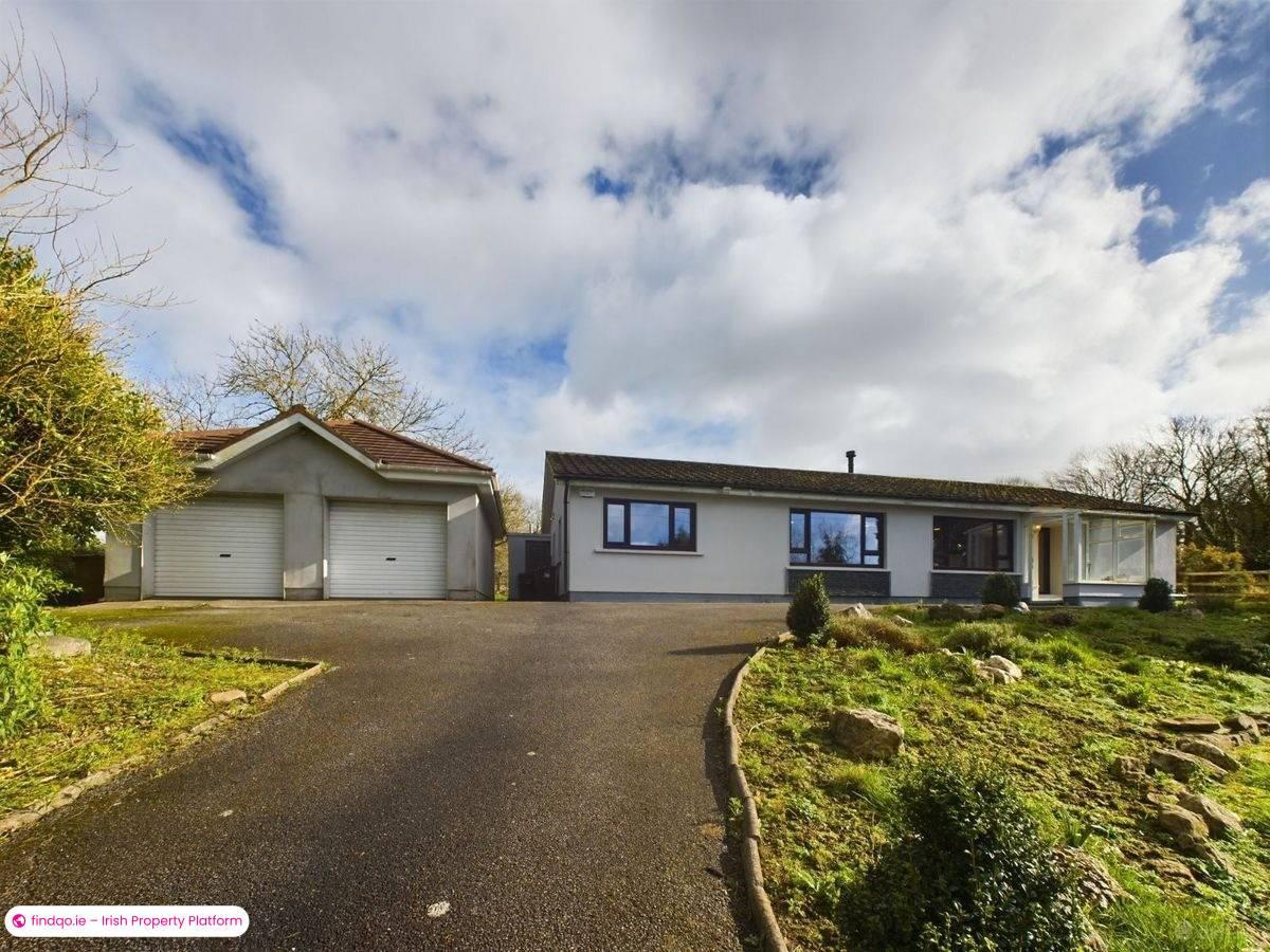 Detached house for Sale in Cross, Waterford