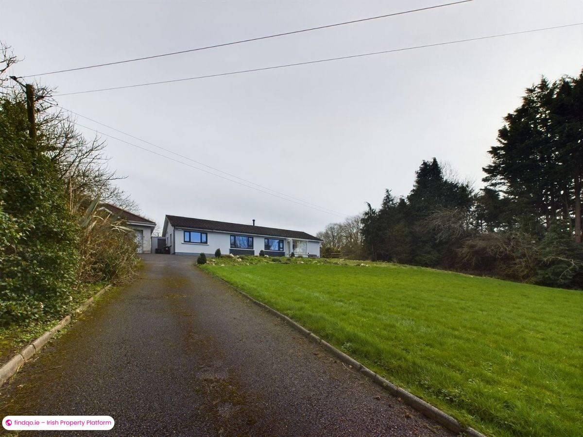 Detached house for Sale in Cross, Waterford