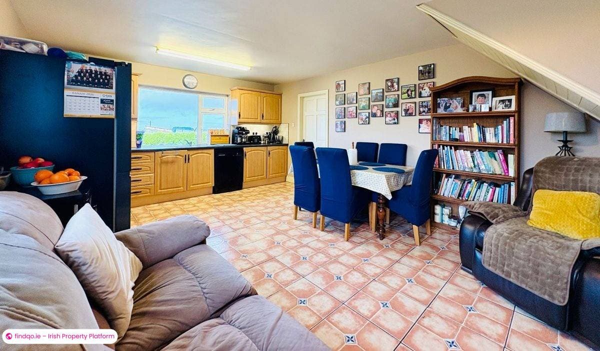 Detached house for Sale in Knocknagoshel, Kerry