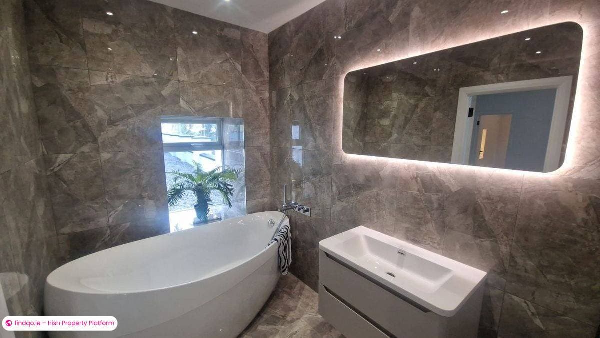 Detached house for Sale in Ballyhaunis, Mayo