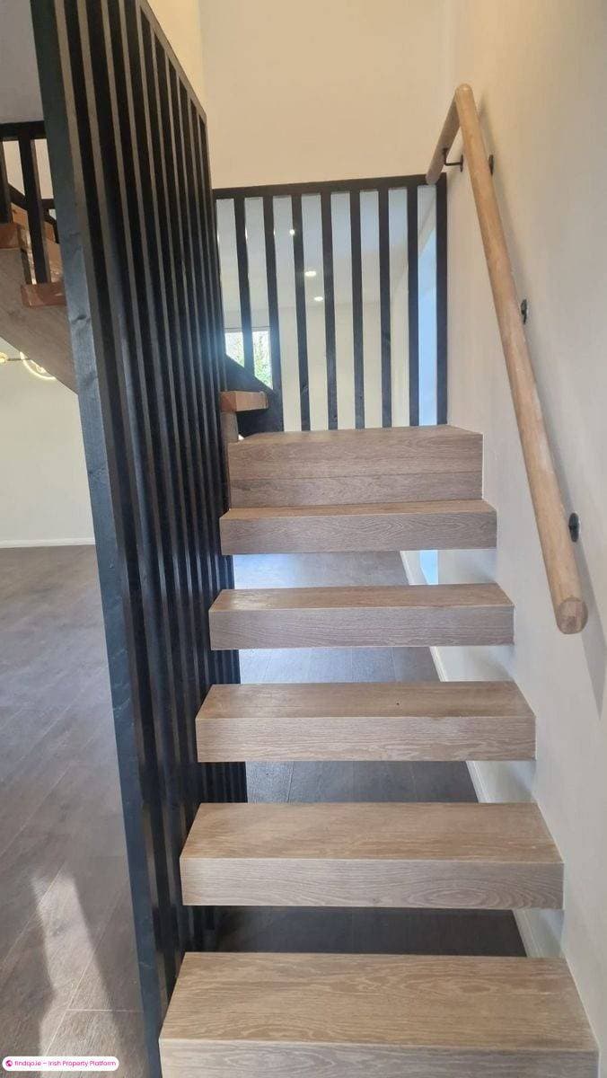 Detached house for Sale in Ballyhaunis, Mayo