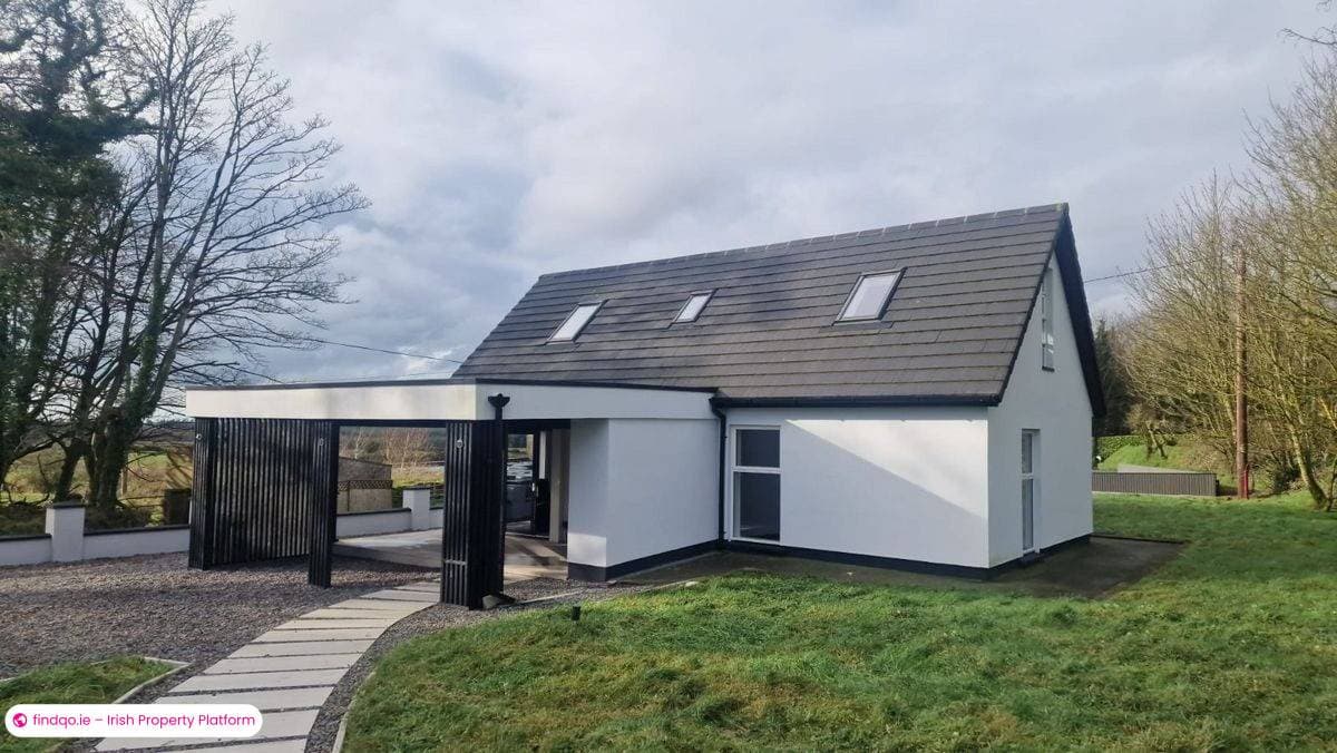 Detached house for Sale in Ballyhaunis, Mayo