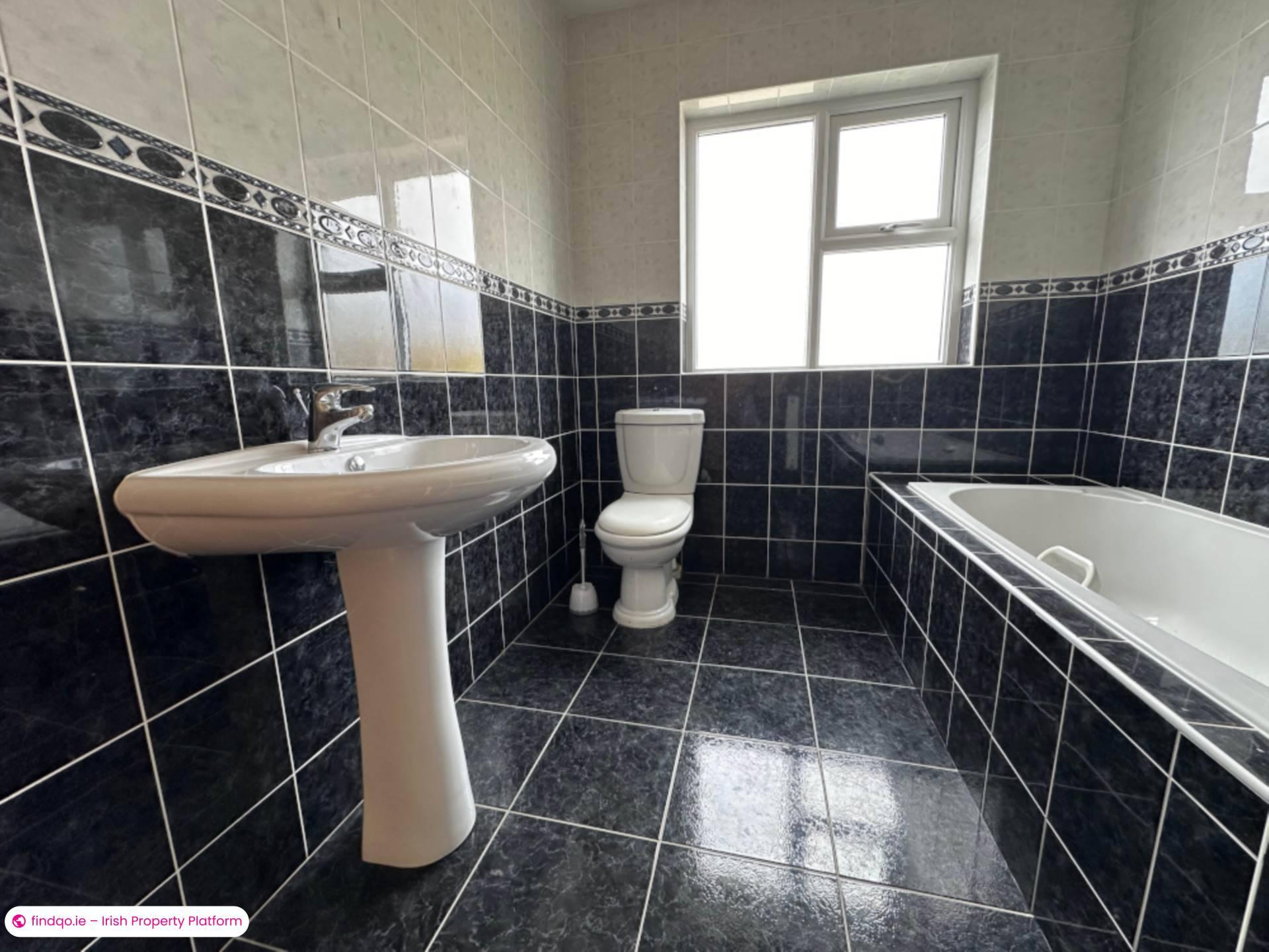 Detached house for Sale in Lettermacaward, Donegal