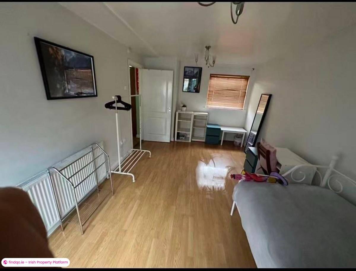 3 Bedroom Apartment for Rent in Poppintree, Dublin 11