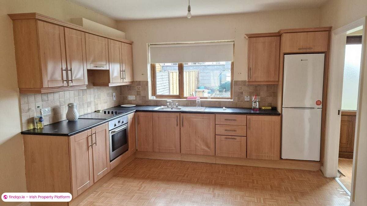 Semi-detached house for Sale in Ballyhaunis, Mayo