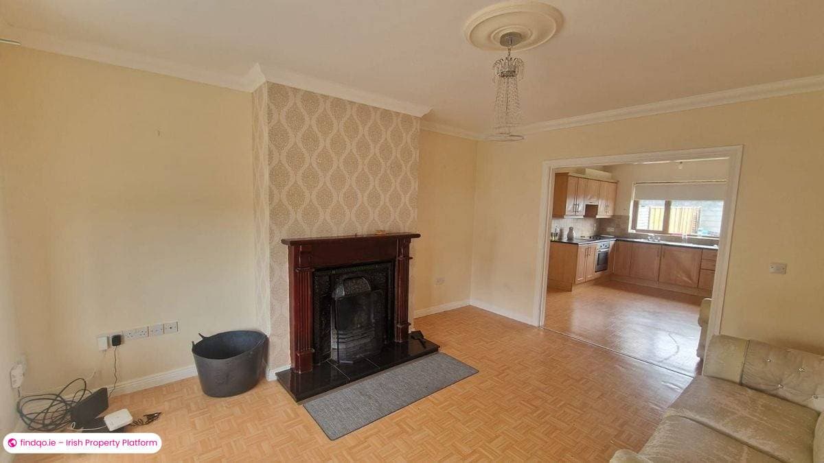 Semi-detached house for Sale in Ballyhaunis, Mayo