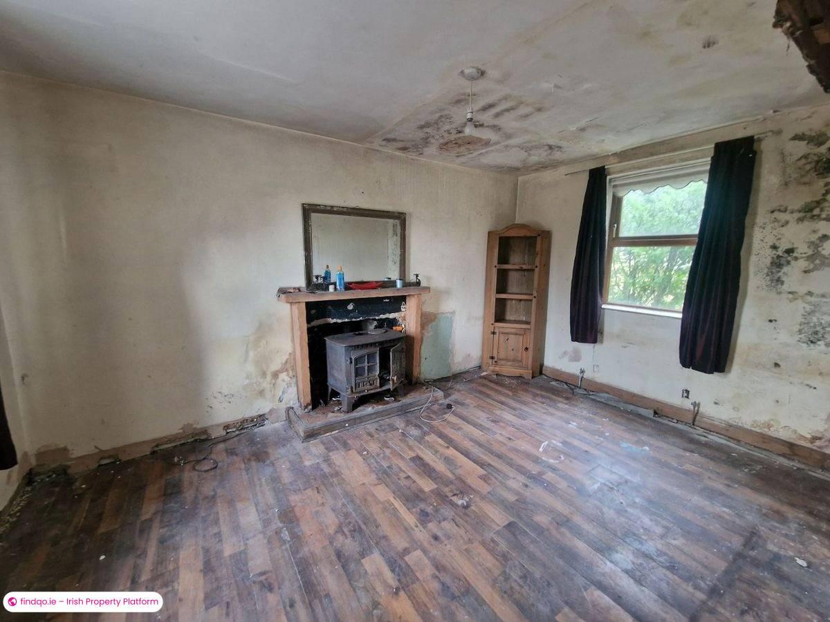 Detached house for Sale in Williamstown, Galway