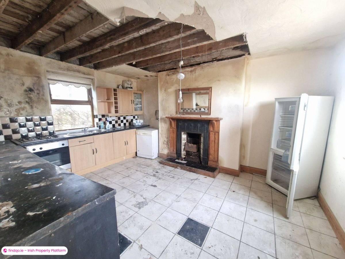 Detached house for Sale in Williamstown, Galway