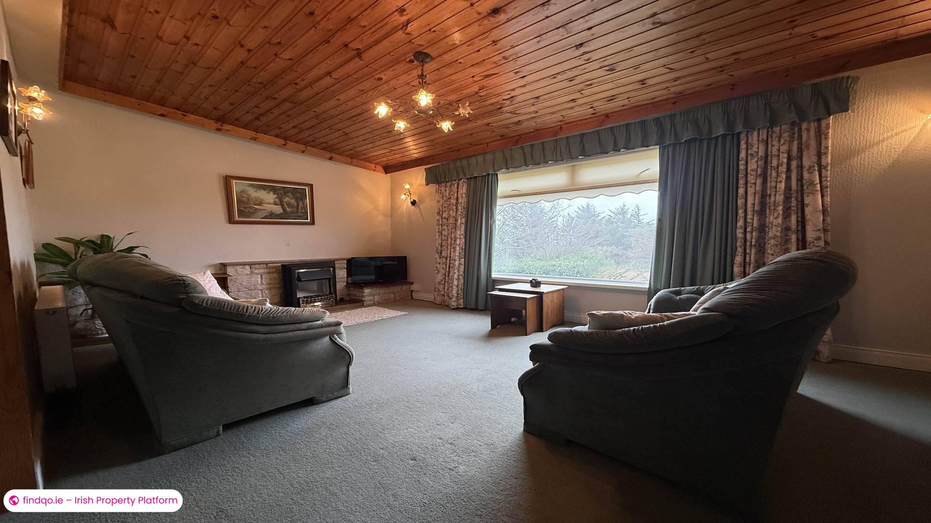 Detached house for Sale in Burtonport, Donegal