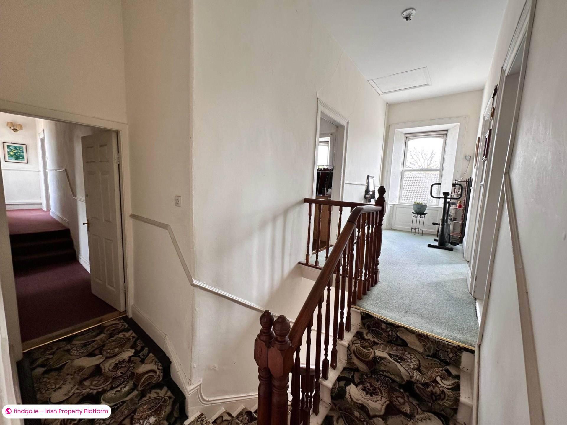 Detached house for Sale in Oughterard, Galway, H91 E9XW