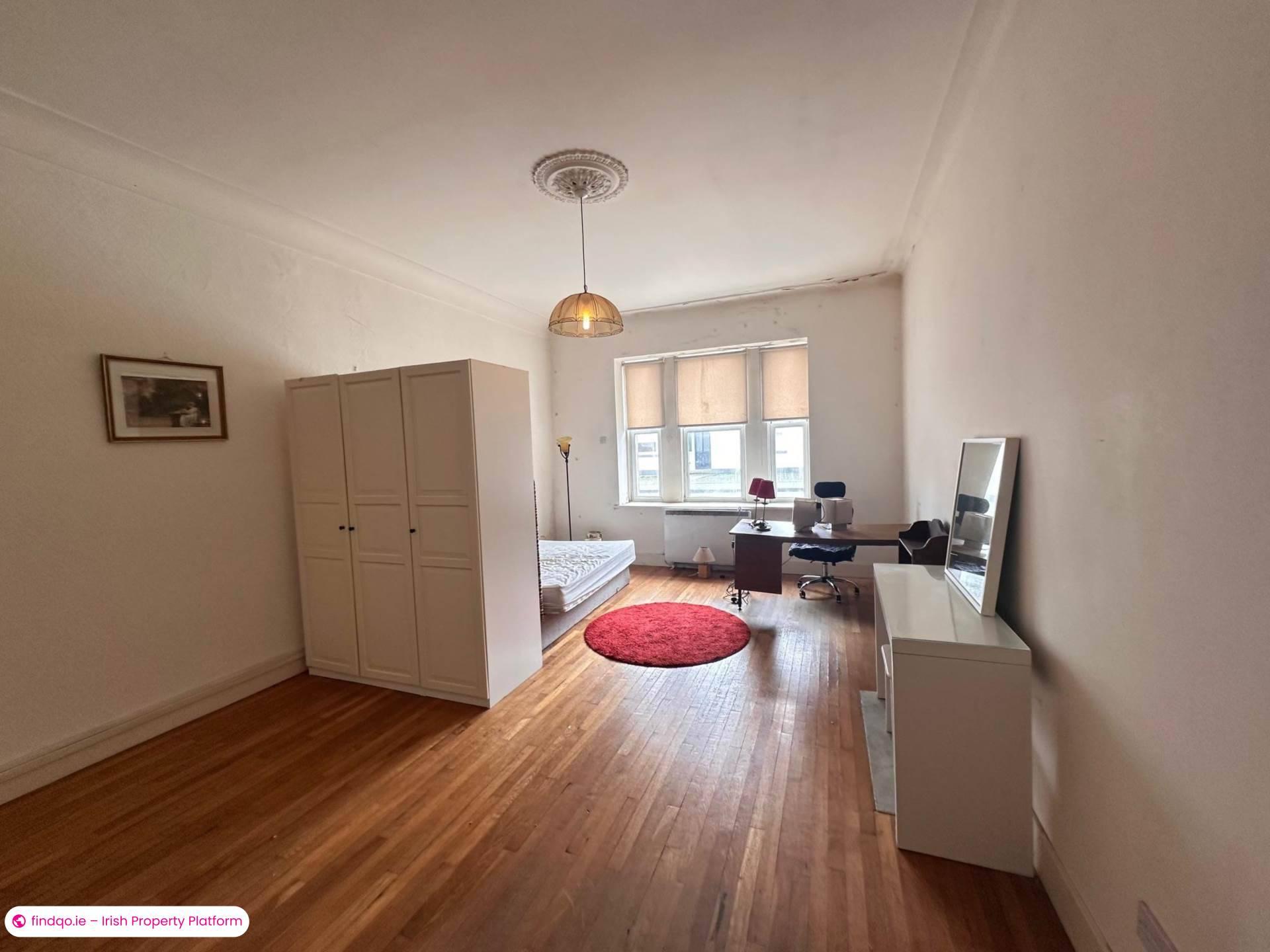 Detached house for Sale in Oughterard, Galway, H91 E9XW