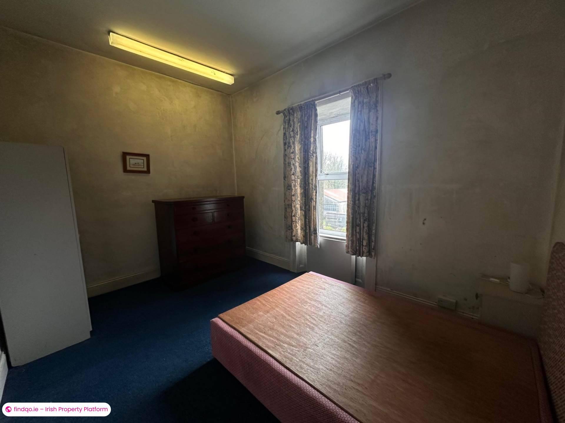 Detached house for Sale in Oughterard, Galway, H91 E9XW