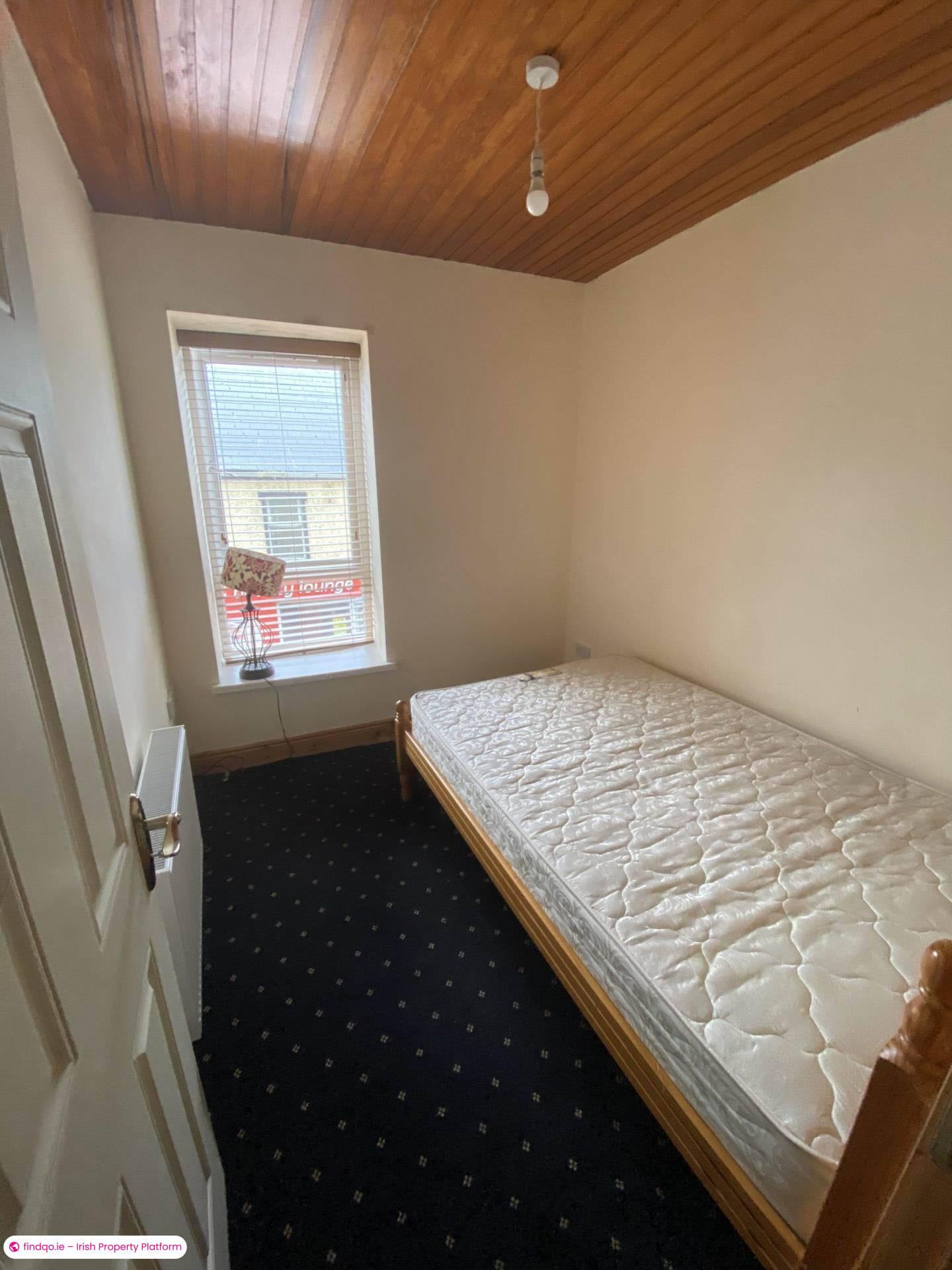 3 Bedroom Terraced house for Rent in Newcastle West, Limerick