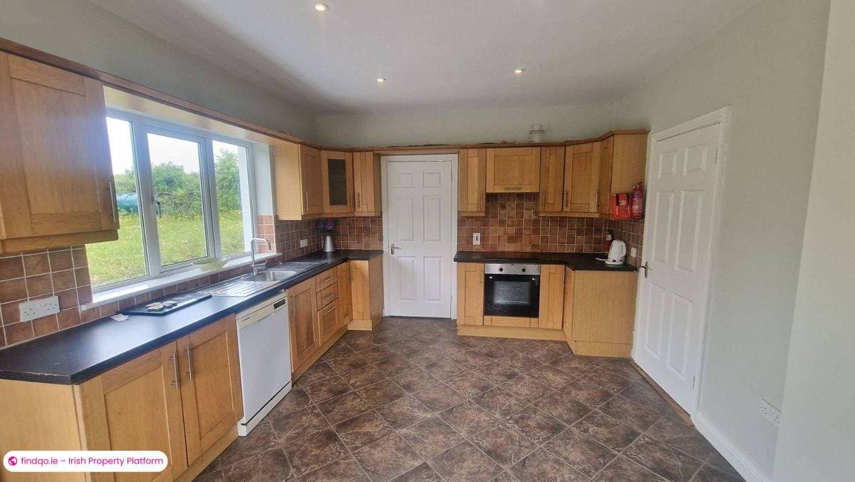 Detached house for Sale in Carrowbehy, Roscommon