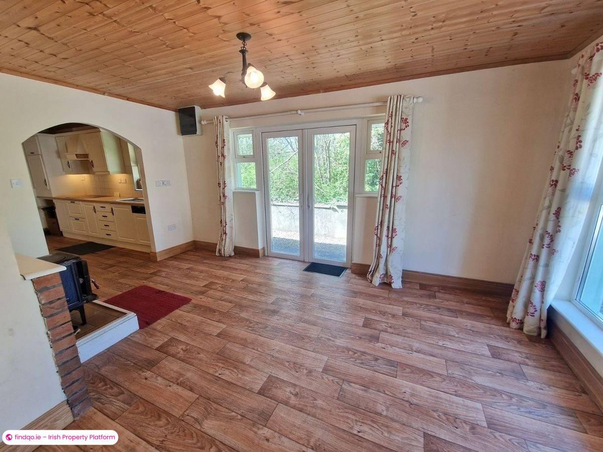 Detached house for Sale in Dawros, Galway