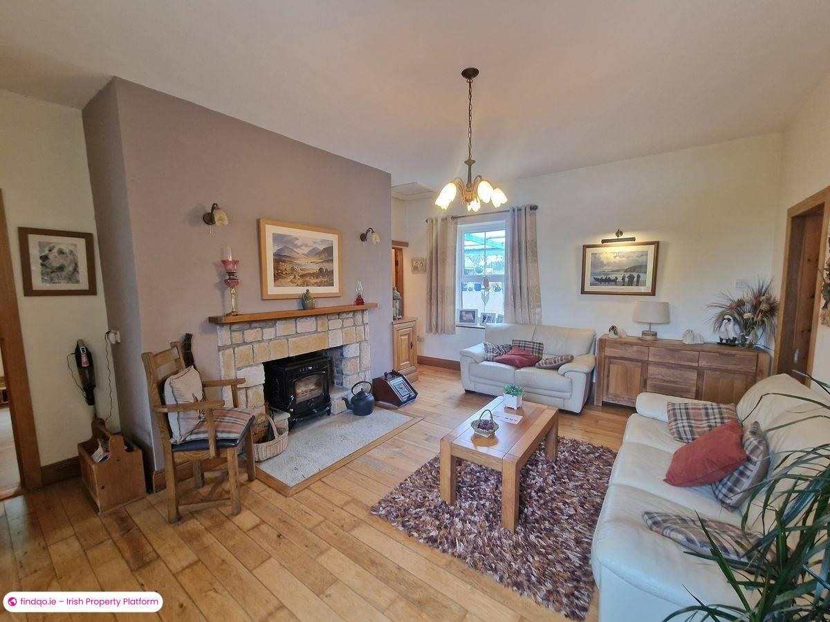 Detached house for Sale in Ballindine, Mayo