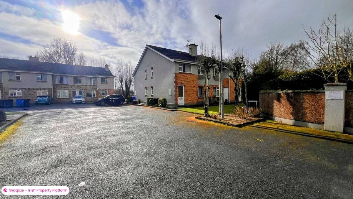 Semi-detached house for Sale in Ballinasloe, Galway