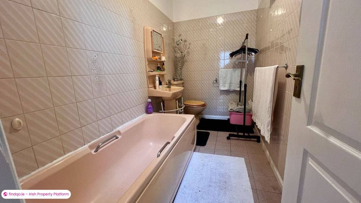 Semi-detached house for Sale in Ballinasloe, Galway