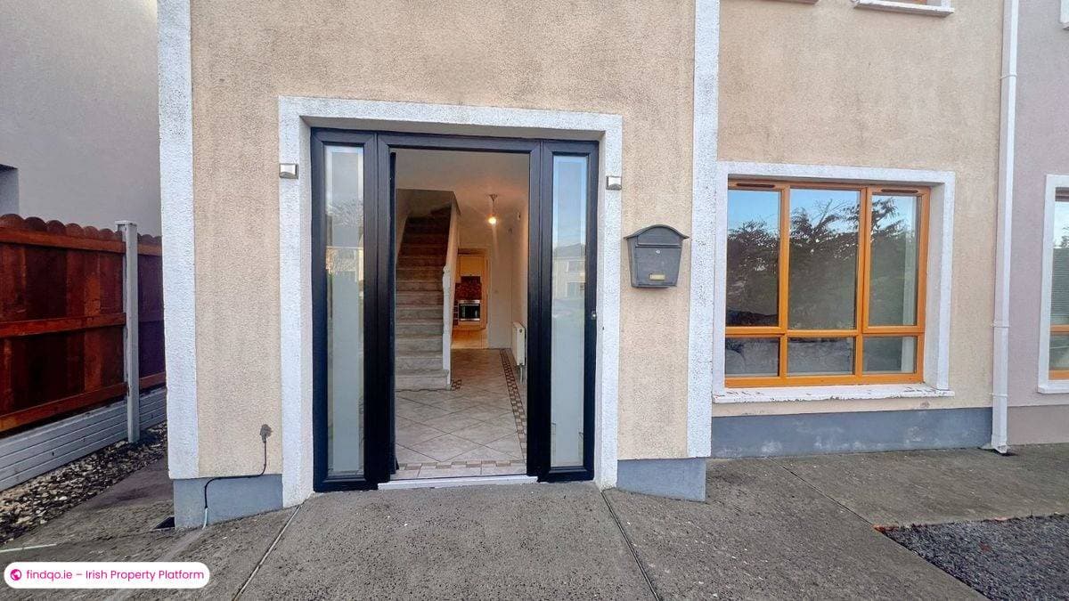 Semi-detached house for Sale in Ballinasloe, Galway