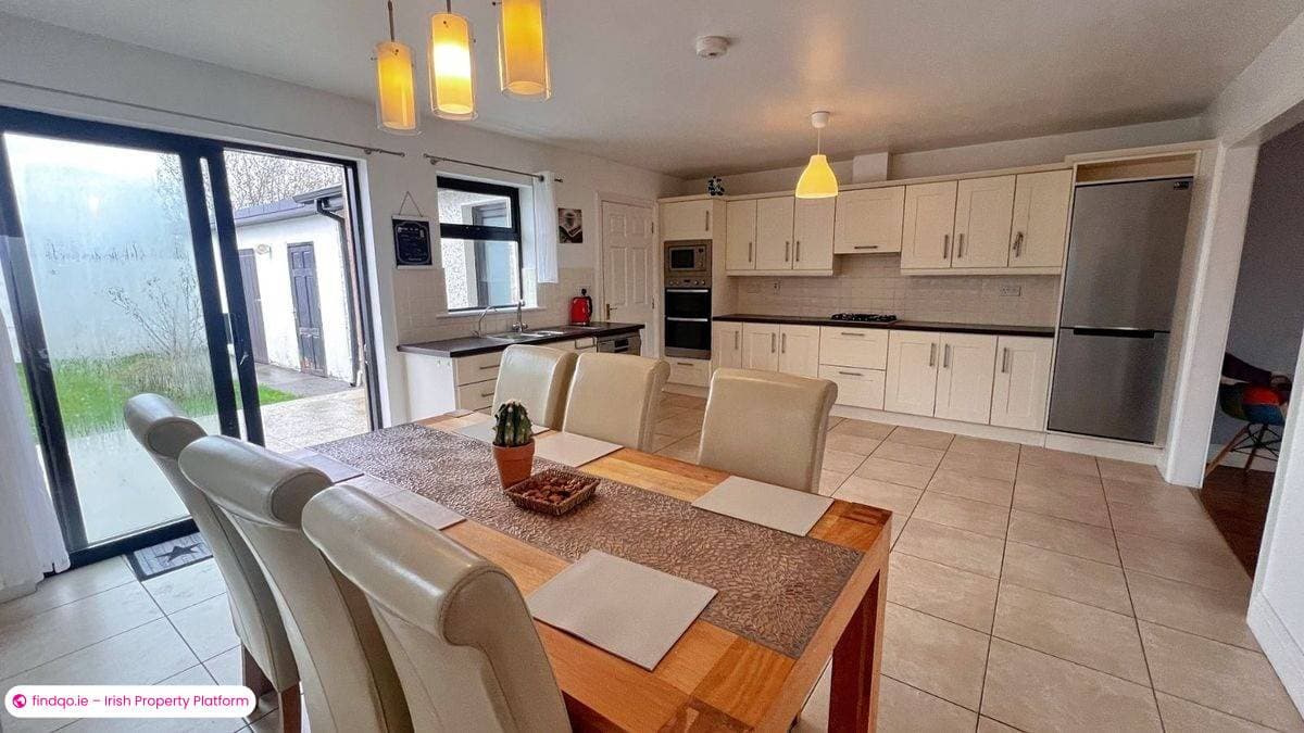 Semi-detached house for Sale in Ballinasloe, Galway