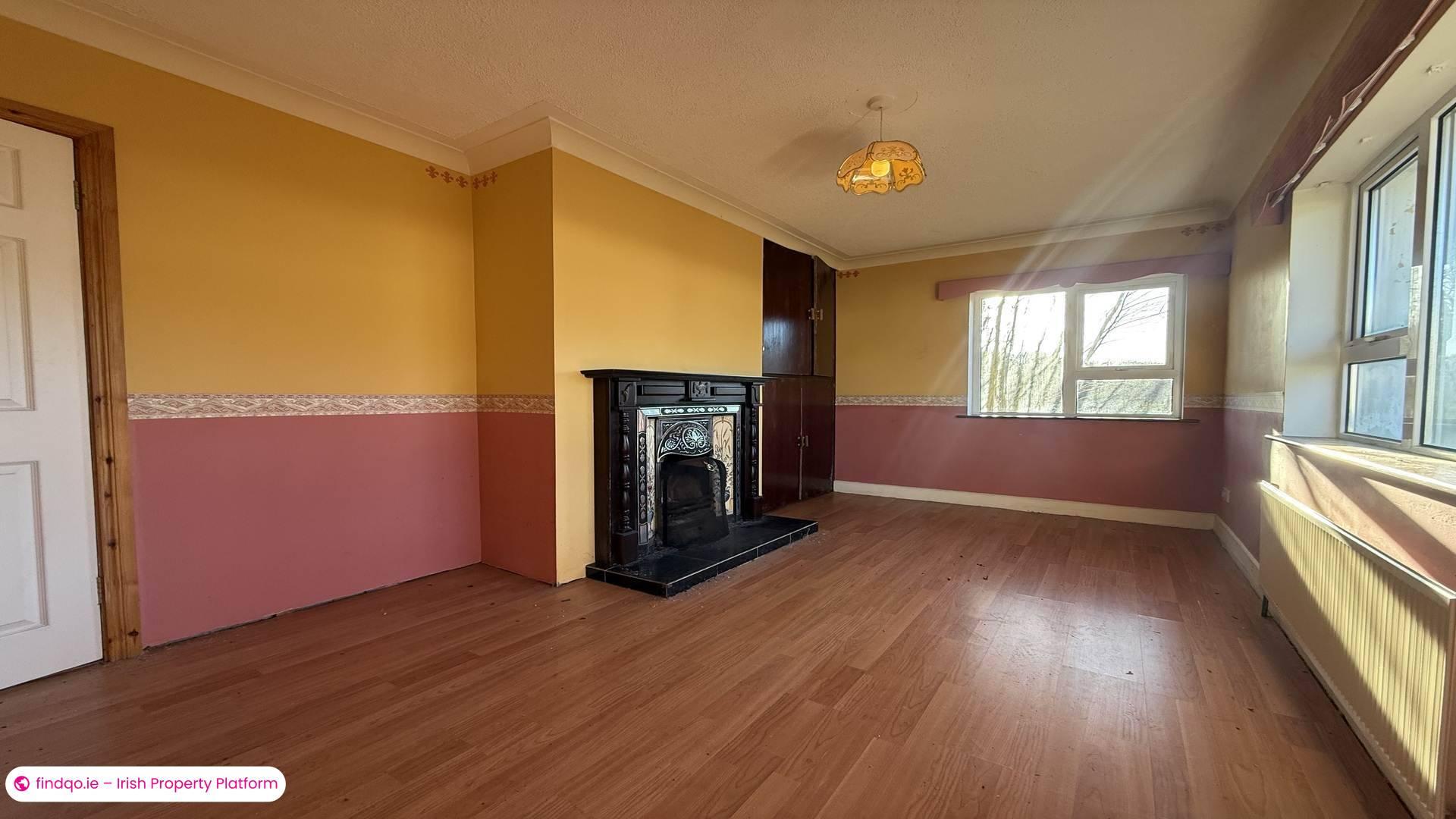 Detached house for Sale in Lettermacaward, Donegal