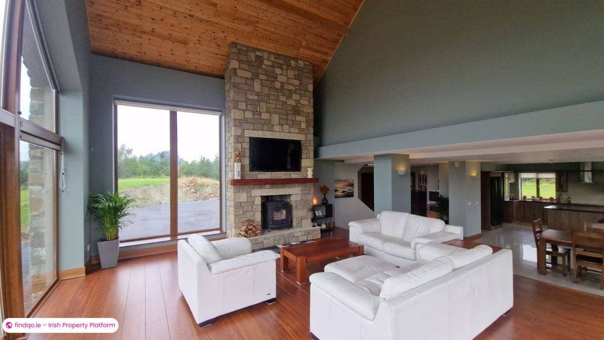 Detached house for Sale in Mayo, Mayo