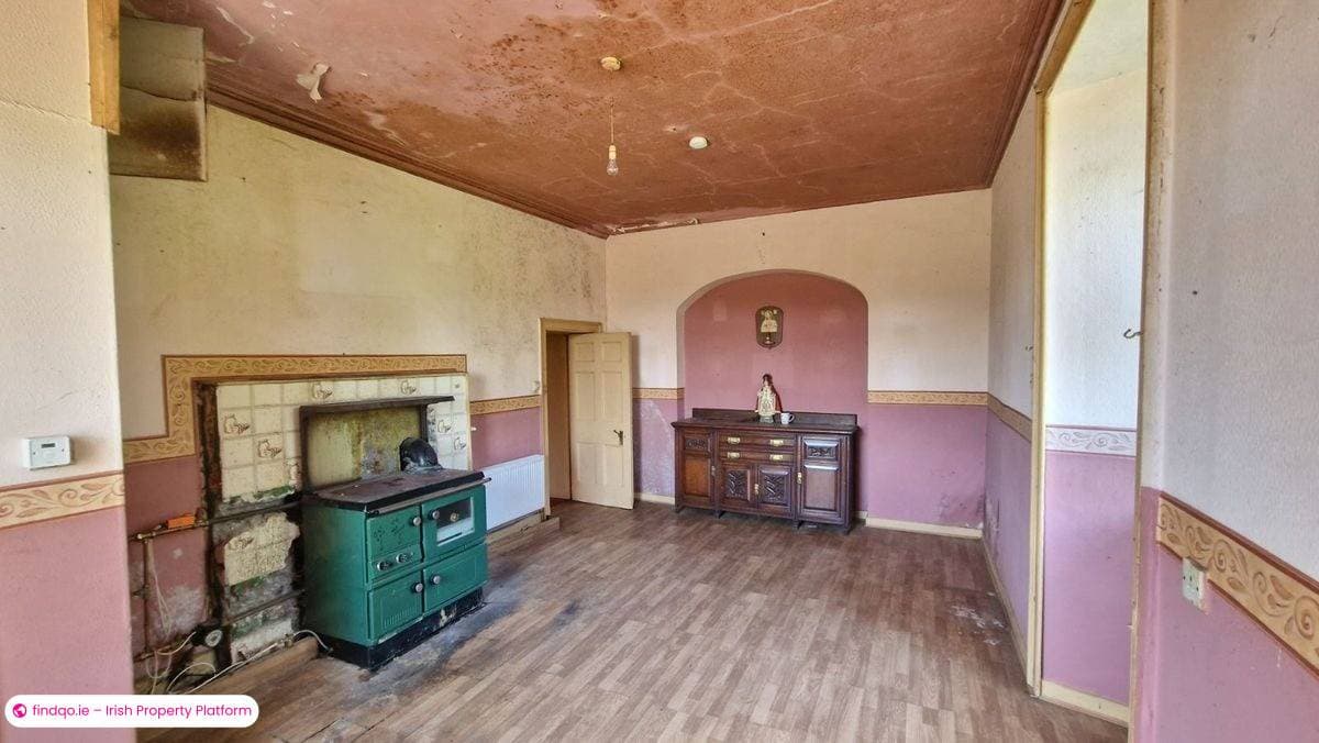 Detached house for Sale in Castlerea, Roscommon