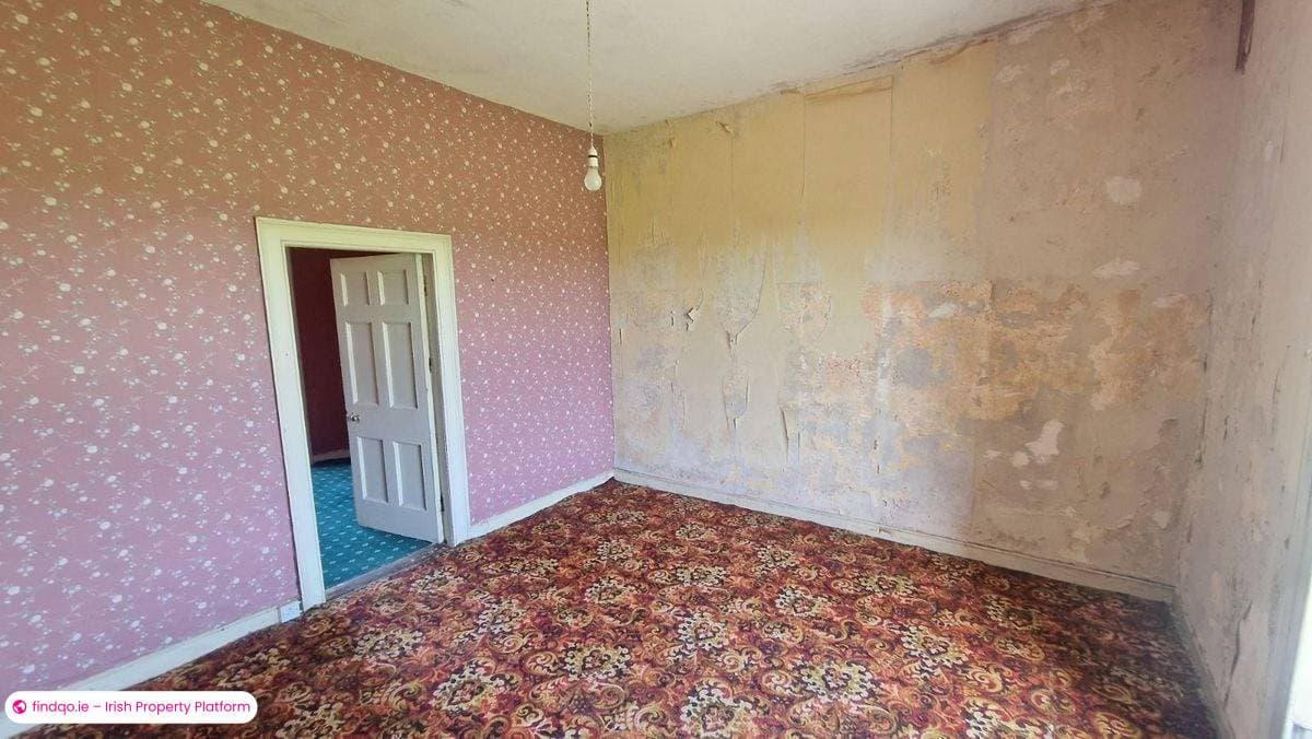 Detached house for Sale in Castlerea, Roscommon