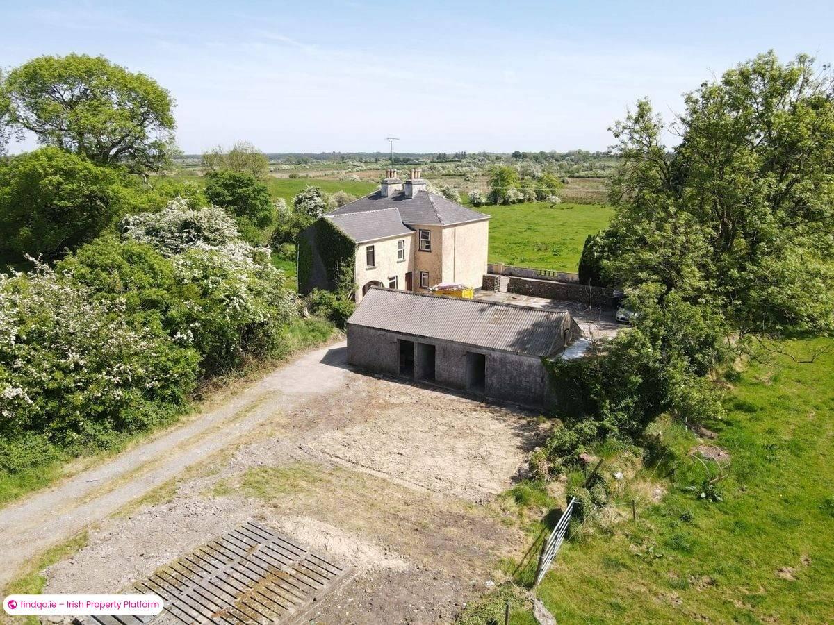 Detached house for Sale in Castlerea, Roscommon