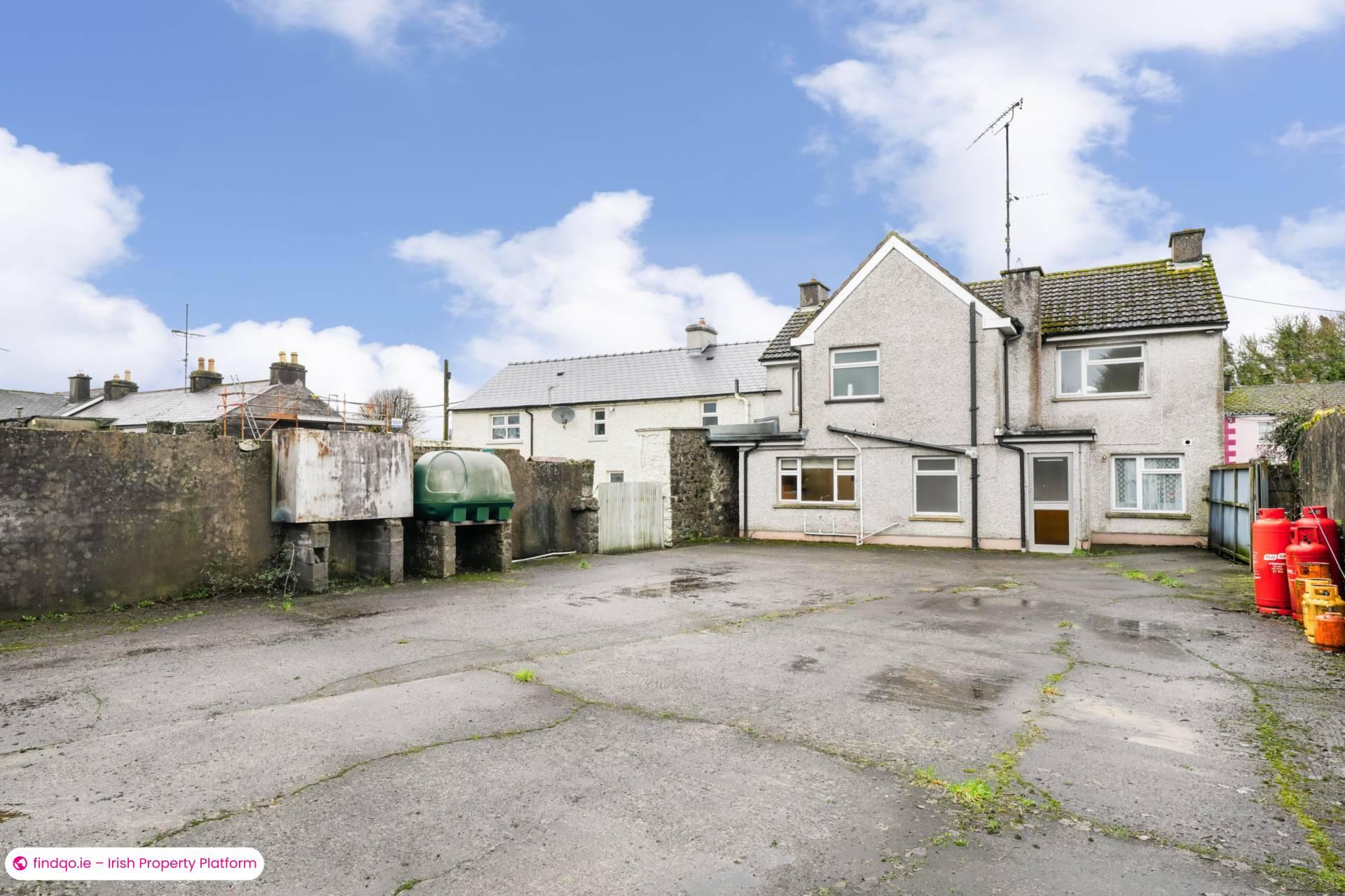 Semi-detached house for Sale in Clonmellon, Westmeath