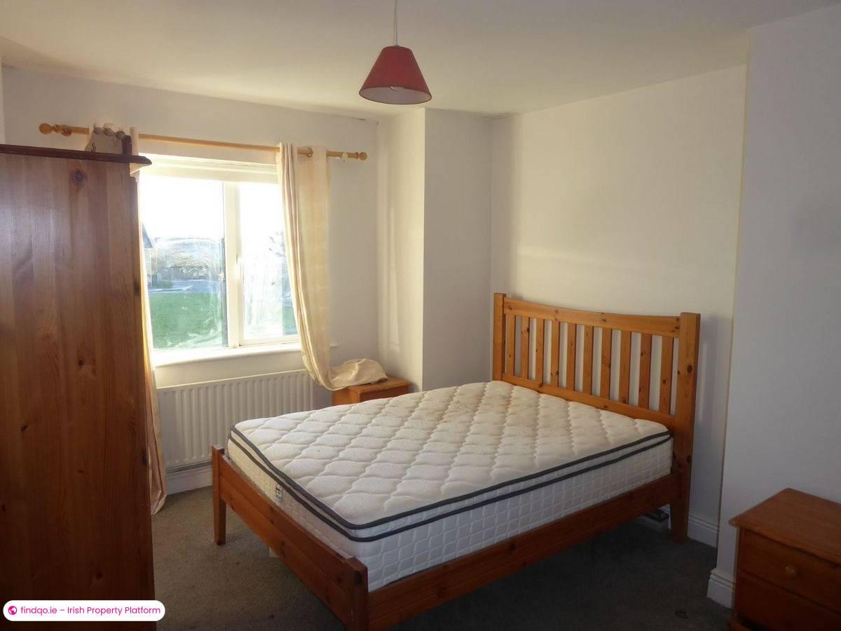 Semi-detached house for Sale in Charleville, Cork