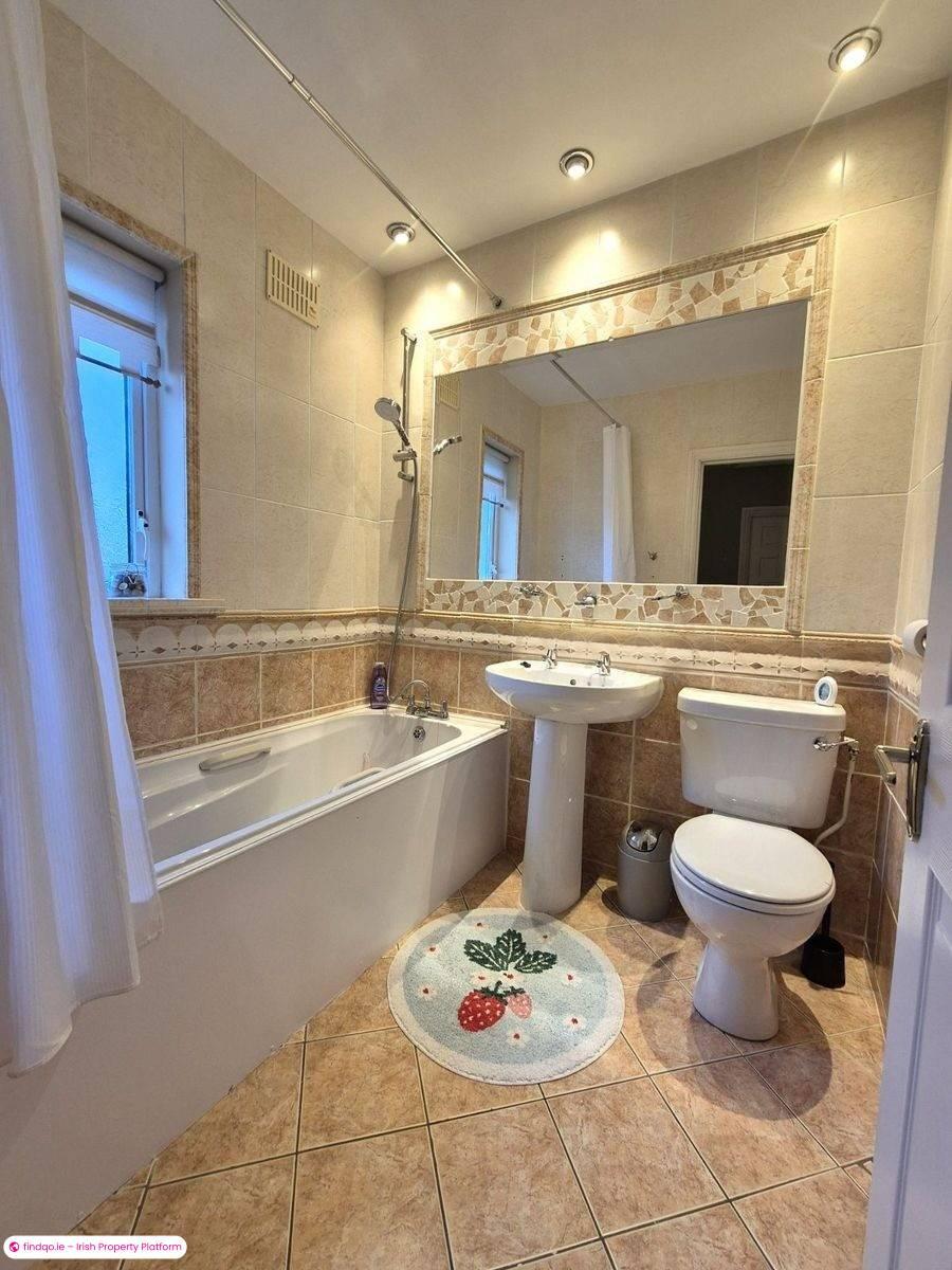 Semi-detached house for Sale in Kinnegad, Westmeath