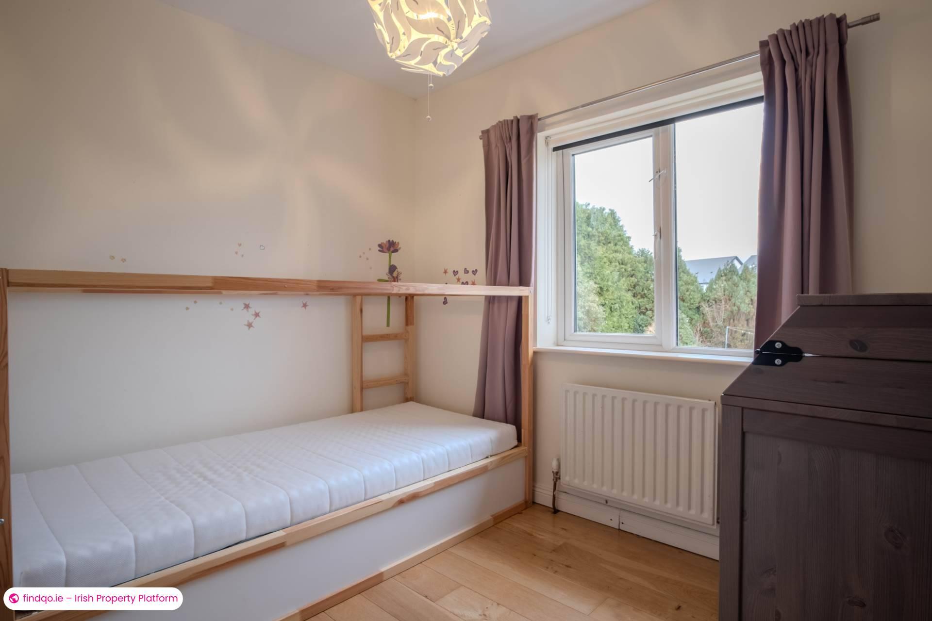 Semi-detached house for Sale in Knocknacarra, Galway